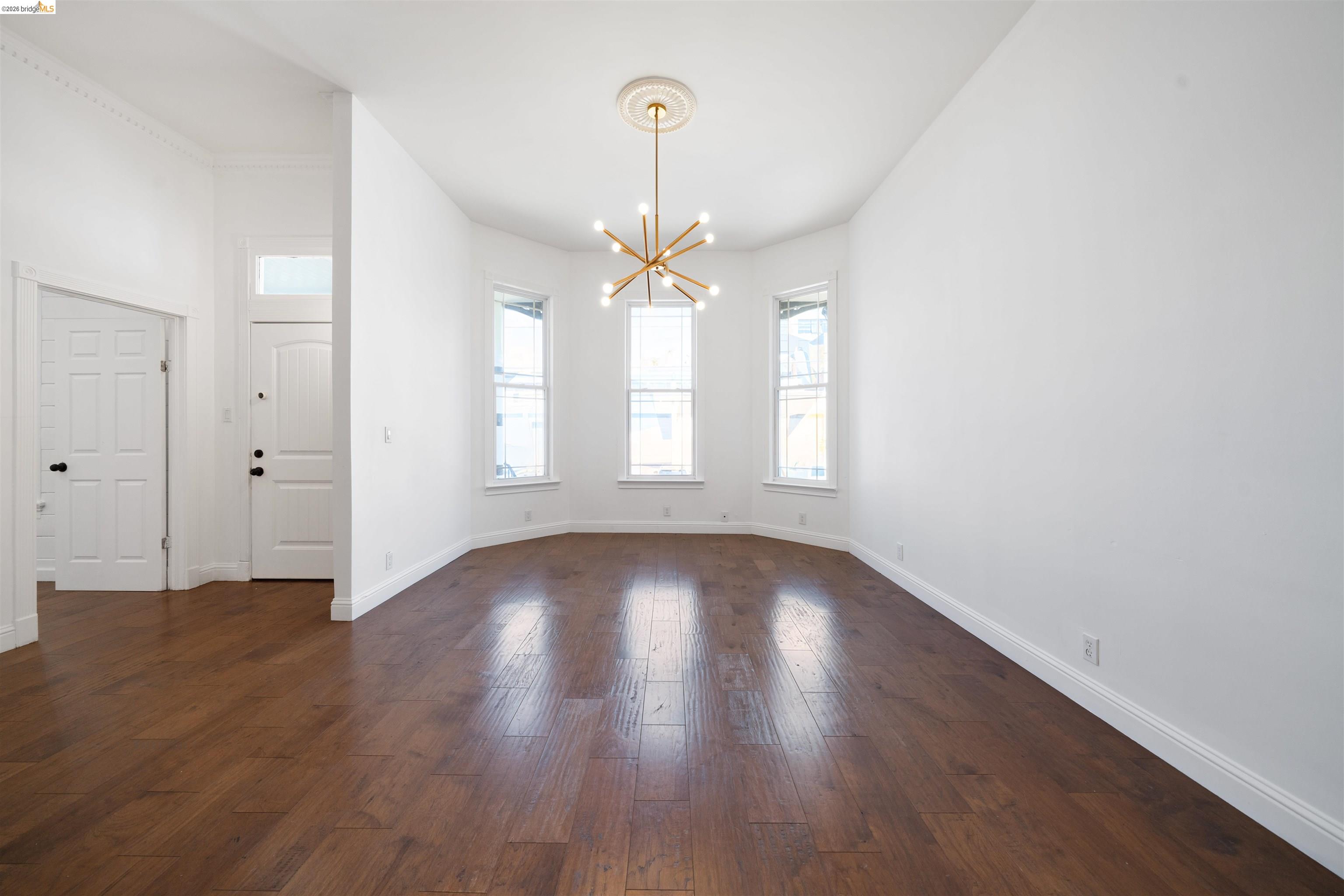 Detail Gallery Image 8 of 59 For 2735 E 11th St, Oakland,  CA 94601 - – Beds | – Baths