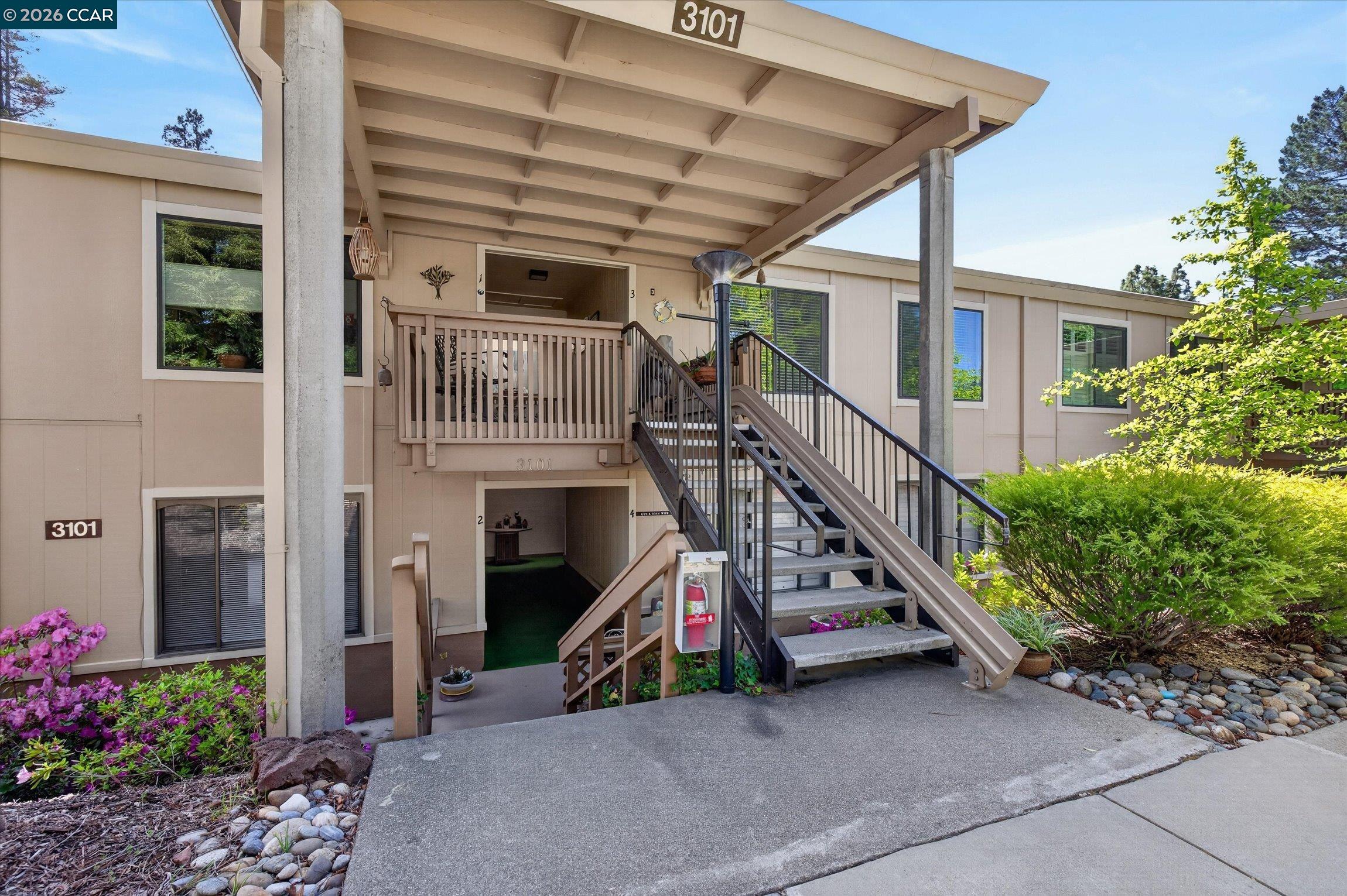 Photo #2: 41130685 Listing: Photo #2