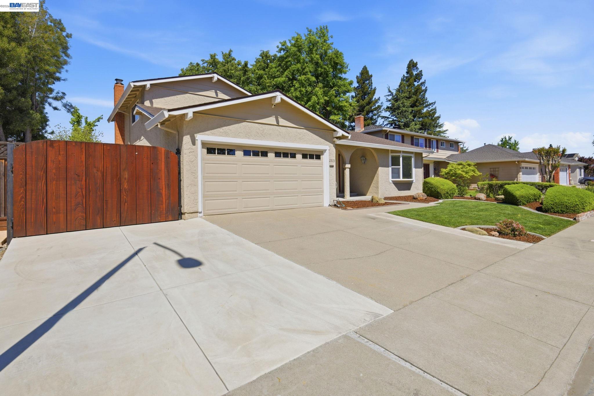 Detail Gallery Image 3 of 47 For 2223 Camino Brazos, Pleasanton,  CA 94566 - 4 Beds | 3 Baths