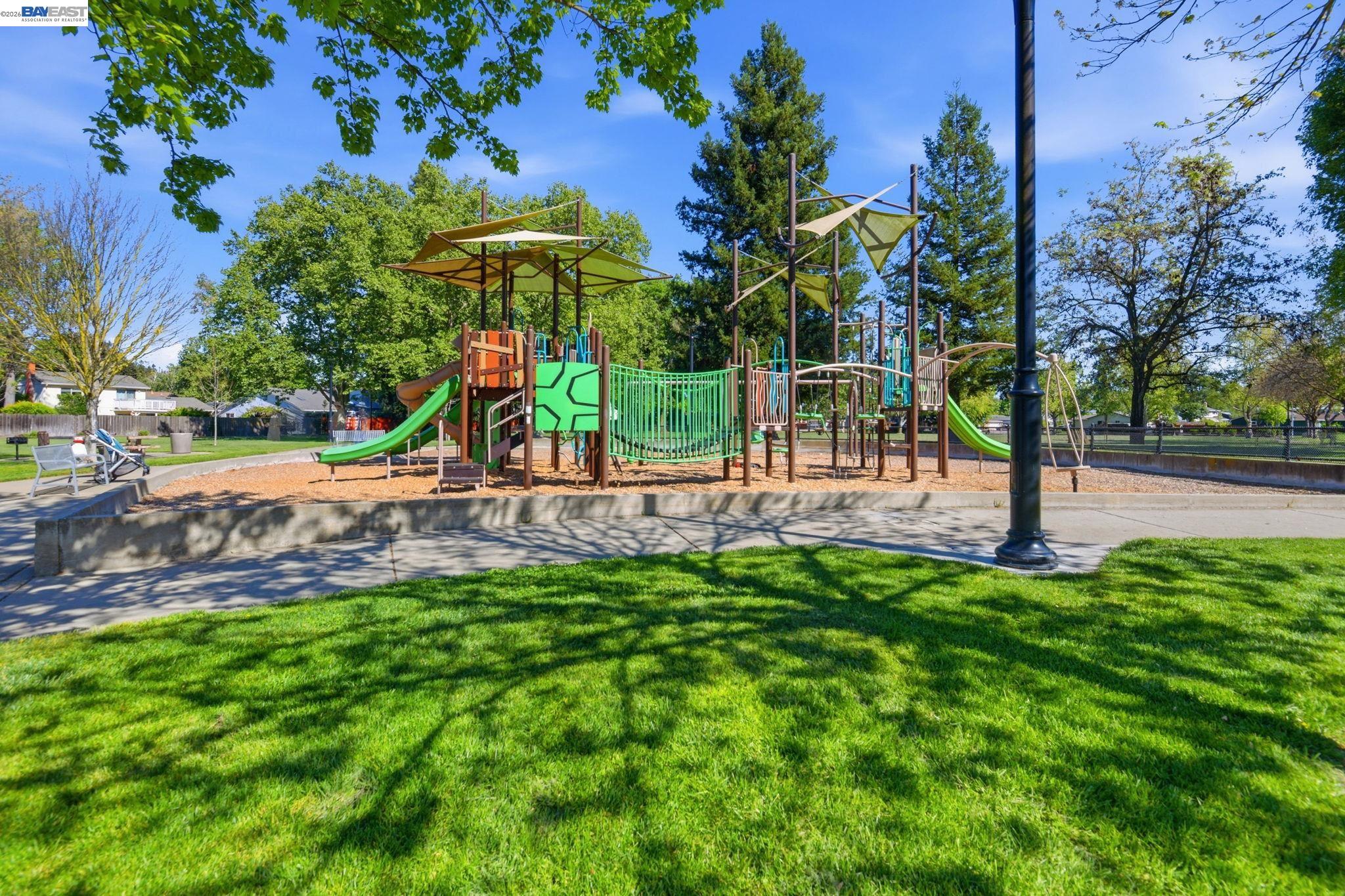 Detail Gallery Image 46 of 47 For 2223 Camino Brazos, Pleasanton,  CA 94566 - 4 Beds | 3 Baths