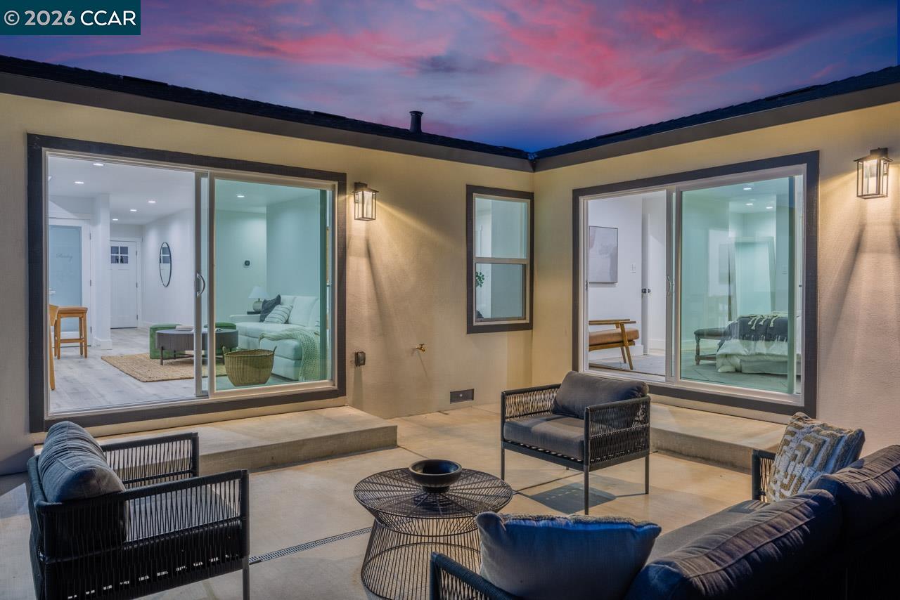 Detail Gallery Image 13 of 36 For 4093 Alta Ct, Pleasanton,  CA 94588 - 4 Beds | 2 Baths