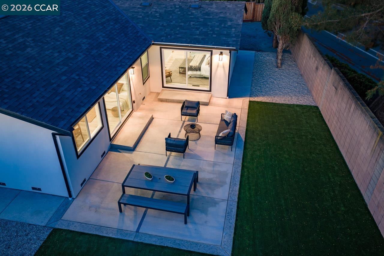 Detail Gallery Image 30 of 36 For 4093 Alta Ct, Pleasanton,  CA 94588 - 4 Beds | 2 Baths