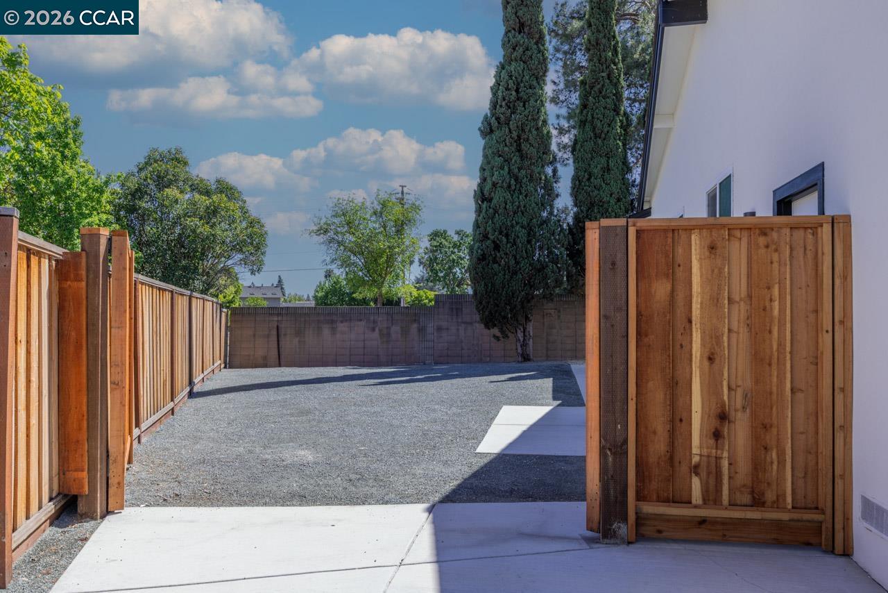 Detail Gallery Image 32 of 36 For 4093 Alta Ct, Pleasanton,  CA 94588 - 4 Beds | 2 Baths