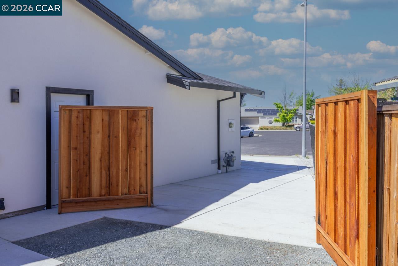 Detail Gallery Image 33 of 36 For 4093 Alta Ct, Pleasanton,  CA 94588 - 4 Beds | 2 Baths