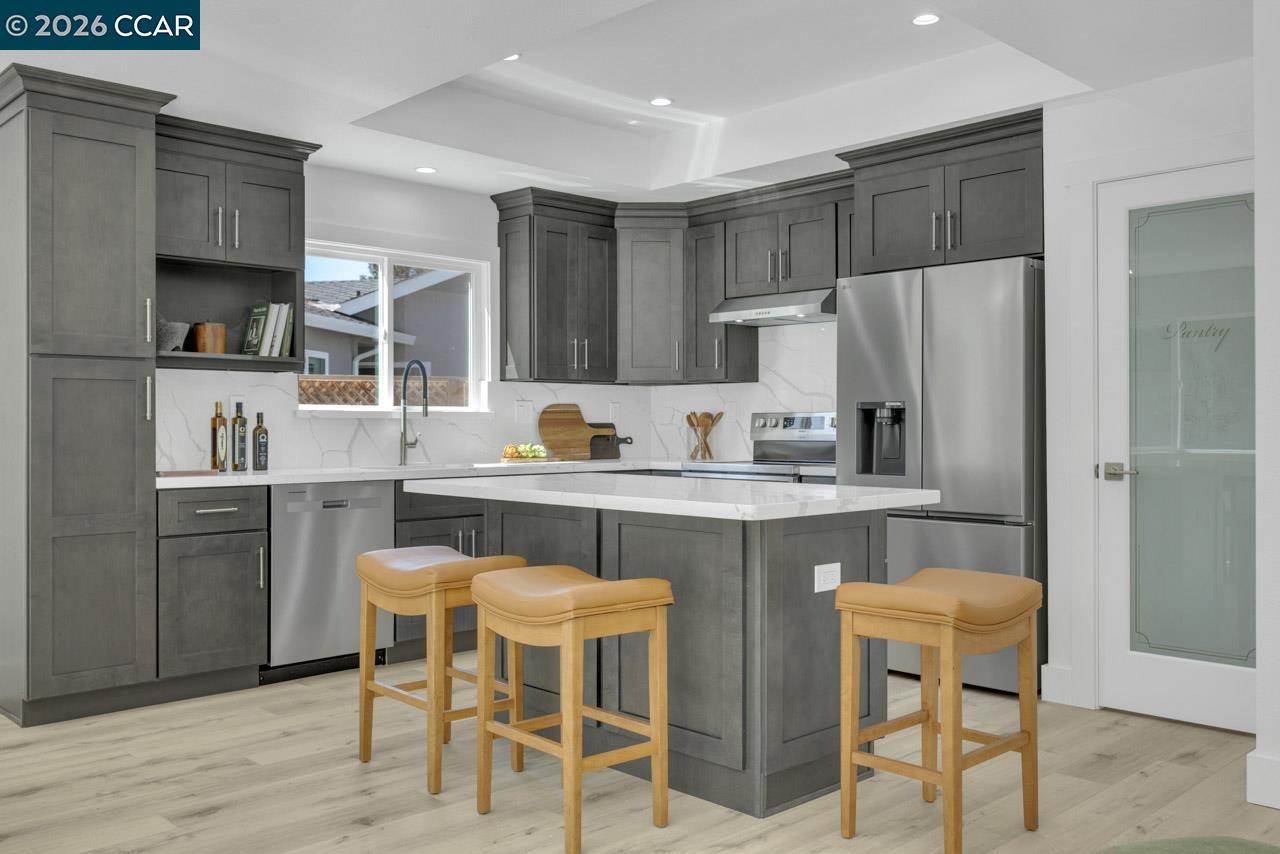 Detail Gallery Image 7 of 36 For 4093 Alta Ct, Pleasanton,  CA 94588 - 4 Beds | 2 Baths