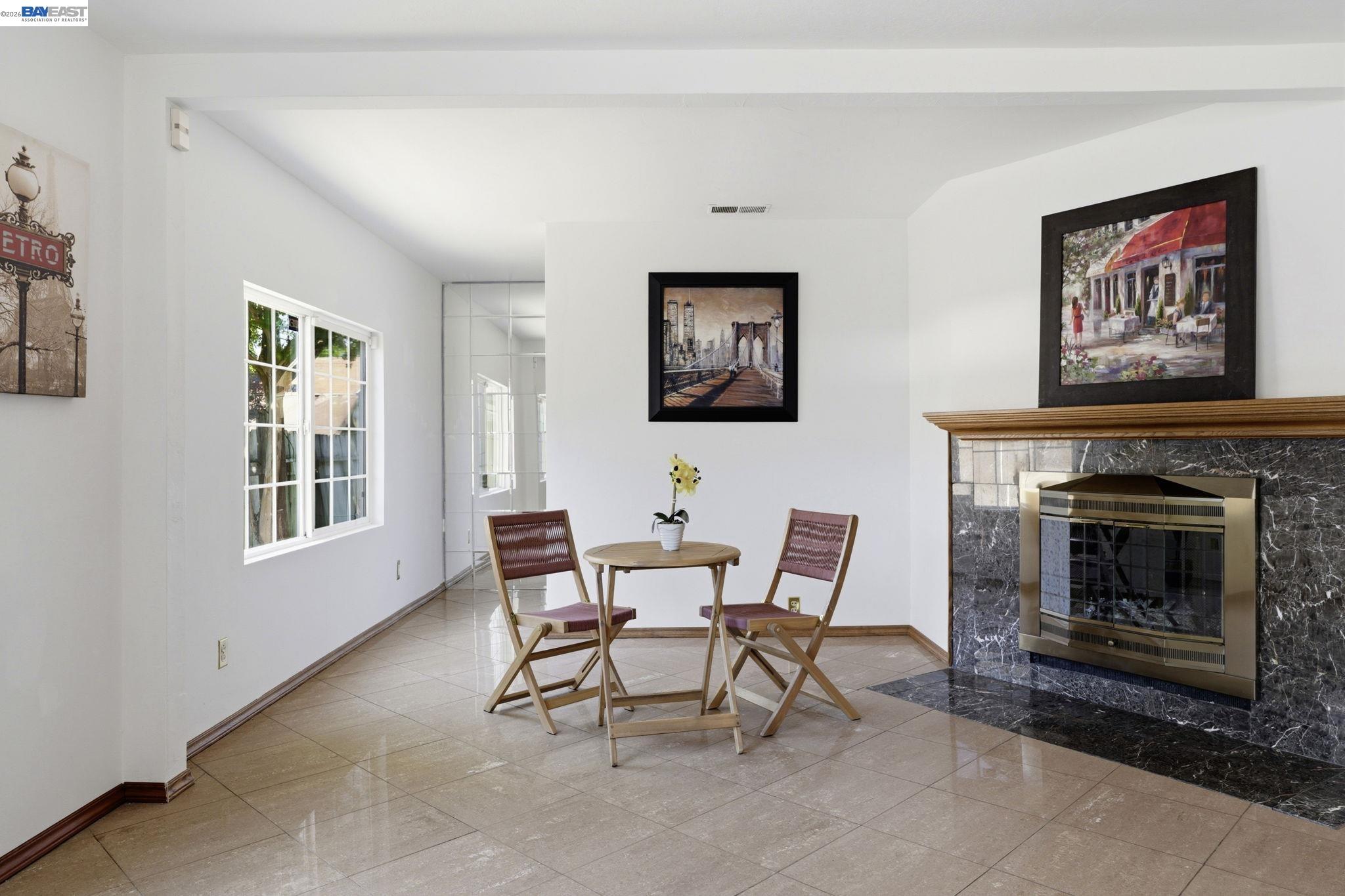 Detail Gallery Image 5 of 17 For 315 M St, Patterson,  CA 95363 - 3 Beds | 2 Baths