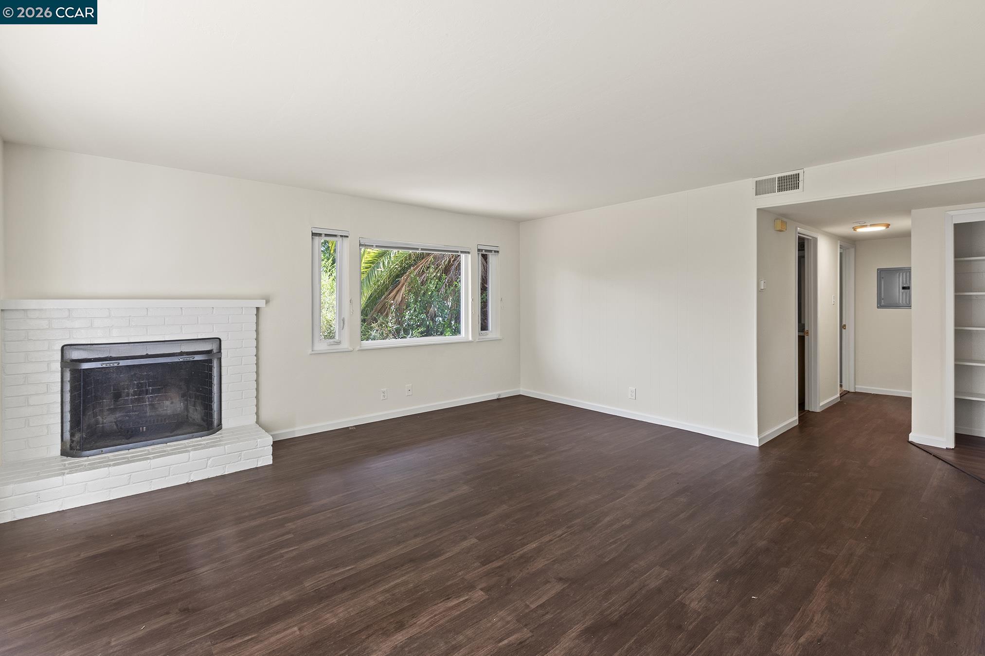 Detail Gallery Image 11 of 34 For 29 Leafwood Circle, San Rafael,  CA 94901 - – Beds | – Baths