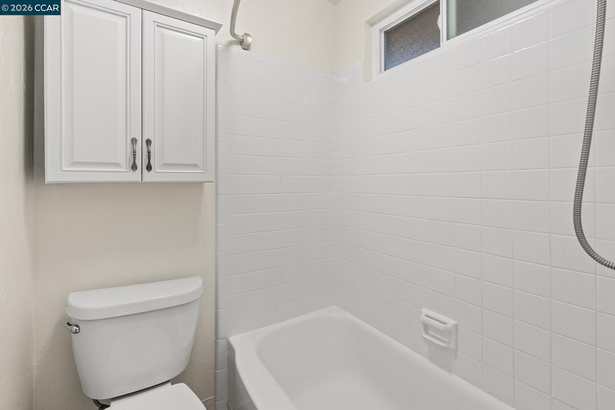 Detail Gallery Image 23 of 34 For 29 Leafwood Circle, San Rafael,  CA 94901 - – Beds | – Baths