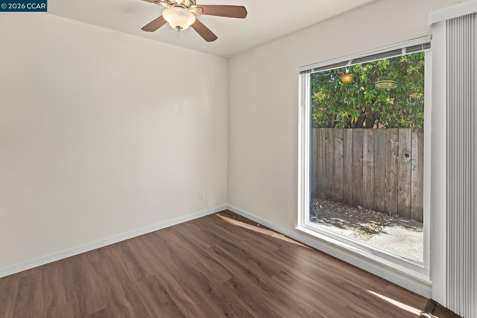 Detail Gallery Image 25 of 34 For 29 Leafwood Circle, San Rafael,  CA 94901 - – Beds | – Baths