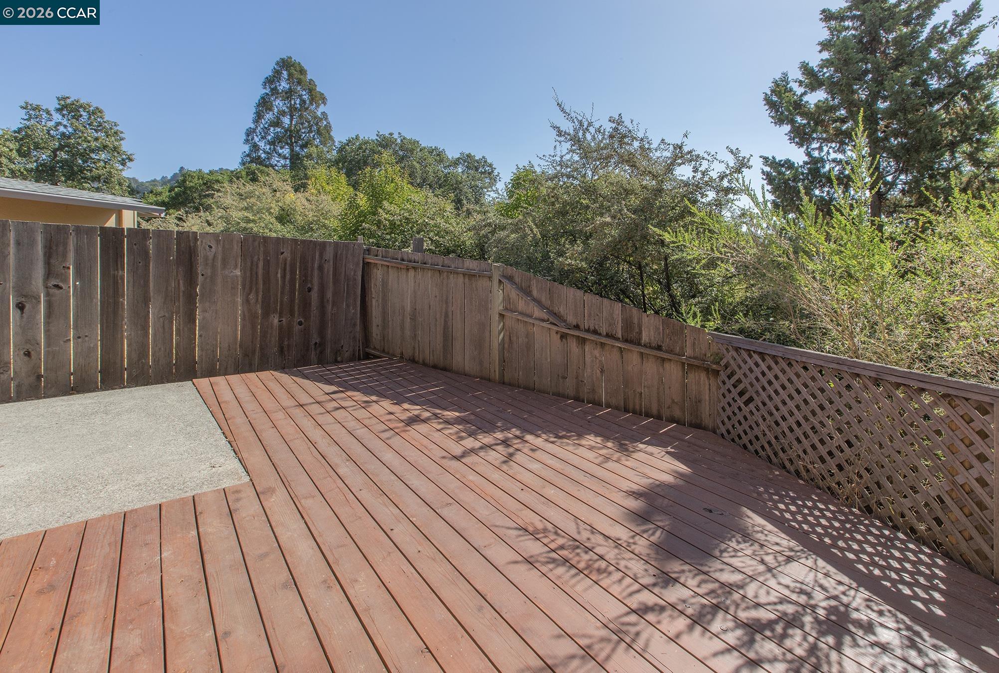 Detail Gallery Image 28 of 34 For 29 Leafwood Circle, San Rafael,  CA 94901 - – Beds | – Baths