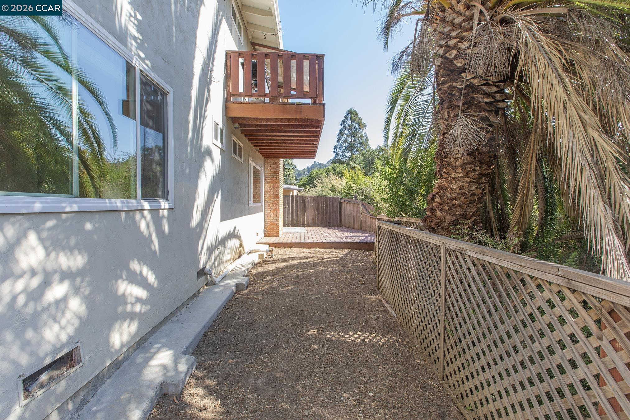 Detail Gallery Image 32 of 34 For 29 Leafwood Circle, San Rafael,  CA 94901 - – Beds | – Baths