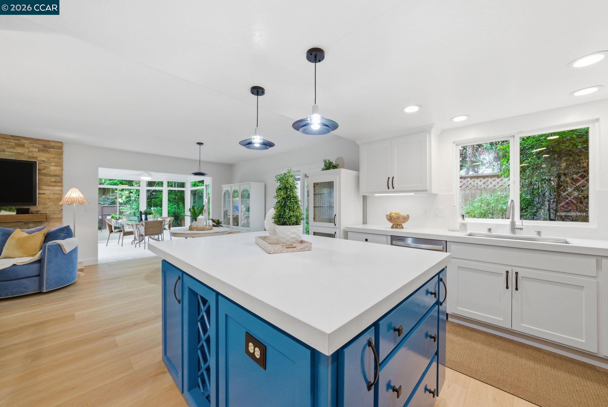 Detail Gallery Image 10 of 70 For 2675 Durango Ln, San Ramon,  CA 94583 - 4 Beds | 2/1 Baths