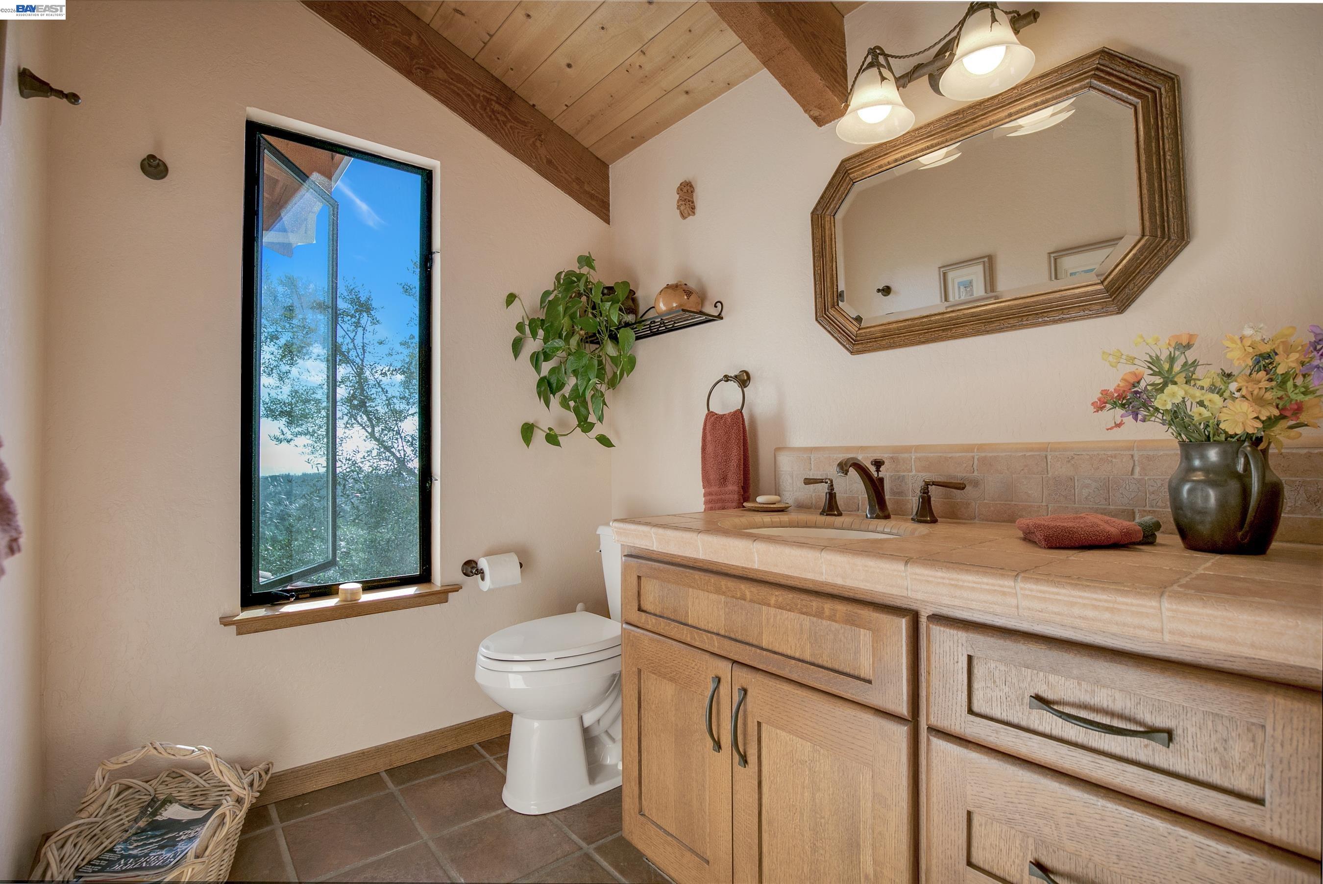 Detail Gallery Image 22 of 31 For 3430 Loma Alta Ln, Santa Cruz,  CA 95065 - 2 Beds | 2/1 Baths