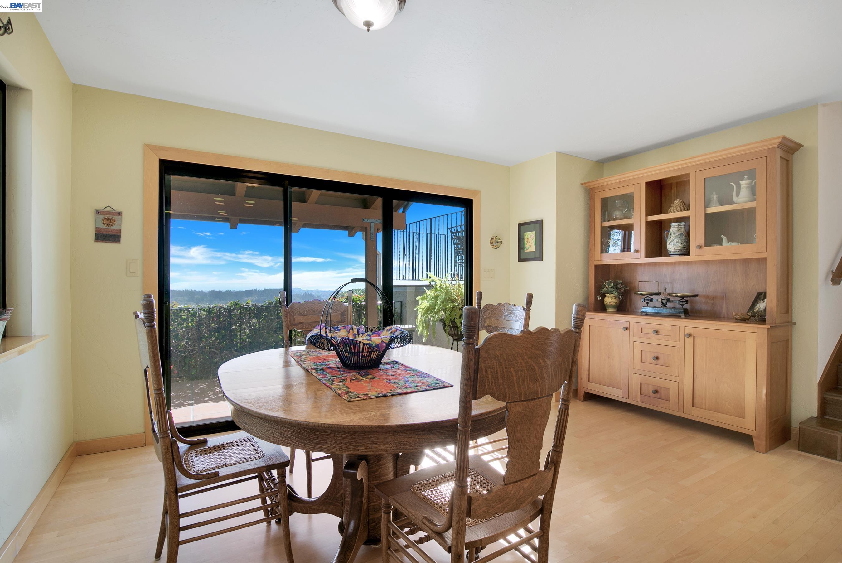 Detail Gallery Image 10 of 31 For 3430 Loma Alta Ln, Santa Cruz,  CA 95065 - 2 Beds | 2/1 Baths