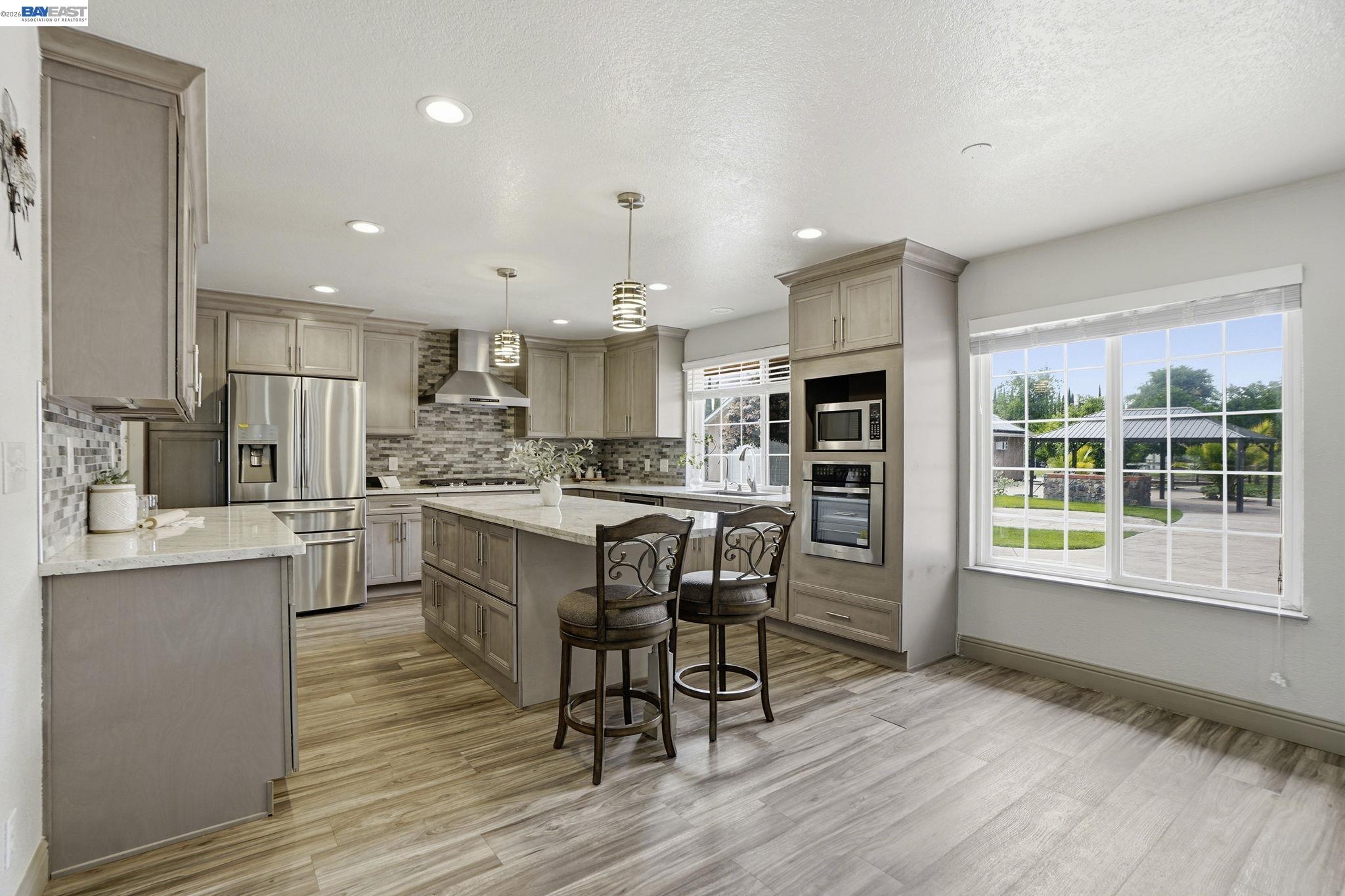 Detail Gallery Image 13 of 60 For 11378 Mountain View Rd, Tracy,  CA 95376 - 5 Beds | 3/1 Baths