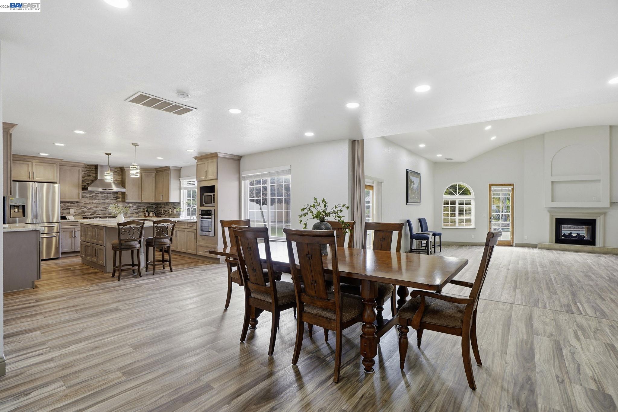 Detail Gallery Image 18 of 60 For 11378 Mountain View Rd, Tracy,  CA 95376 - 5 Beds | 3/1 Baths