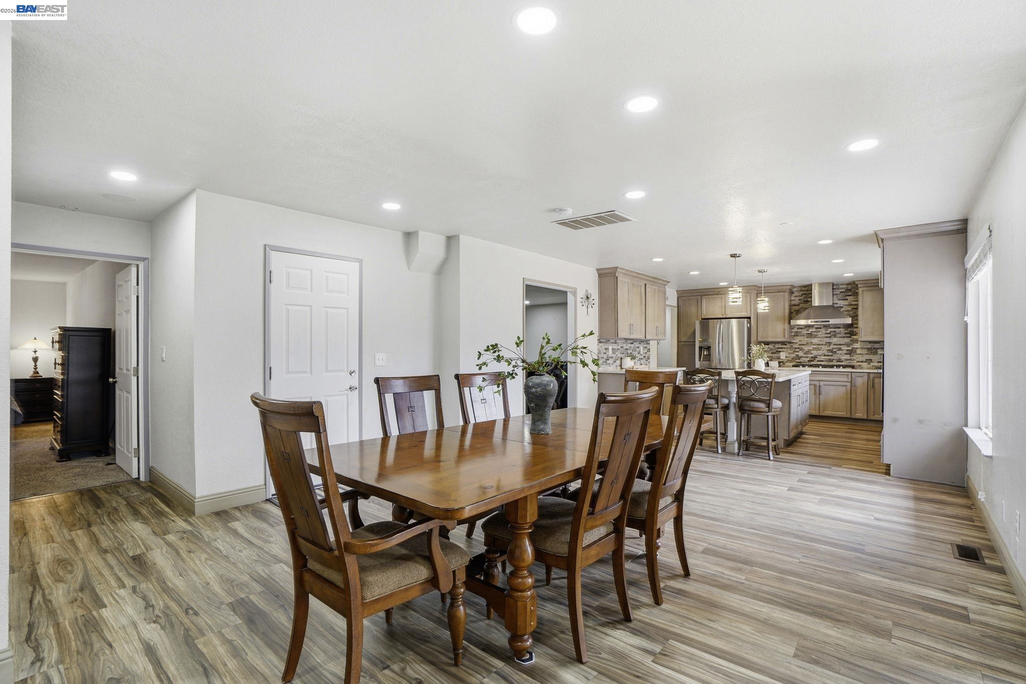 Detail Gallery Image 19 of 60 For 11378 Mountain View Rd, Tracy,  CA 95376 - 5 Beds | 3/1 Baths