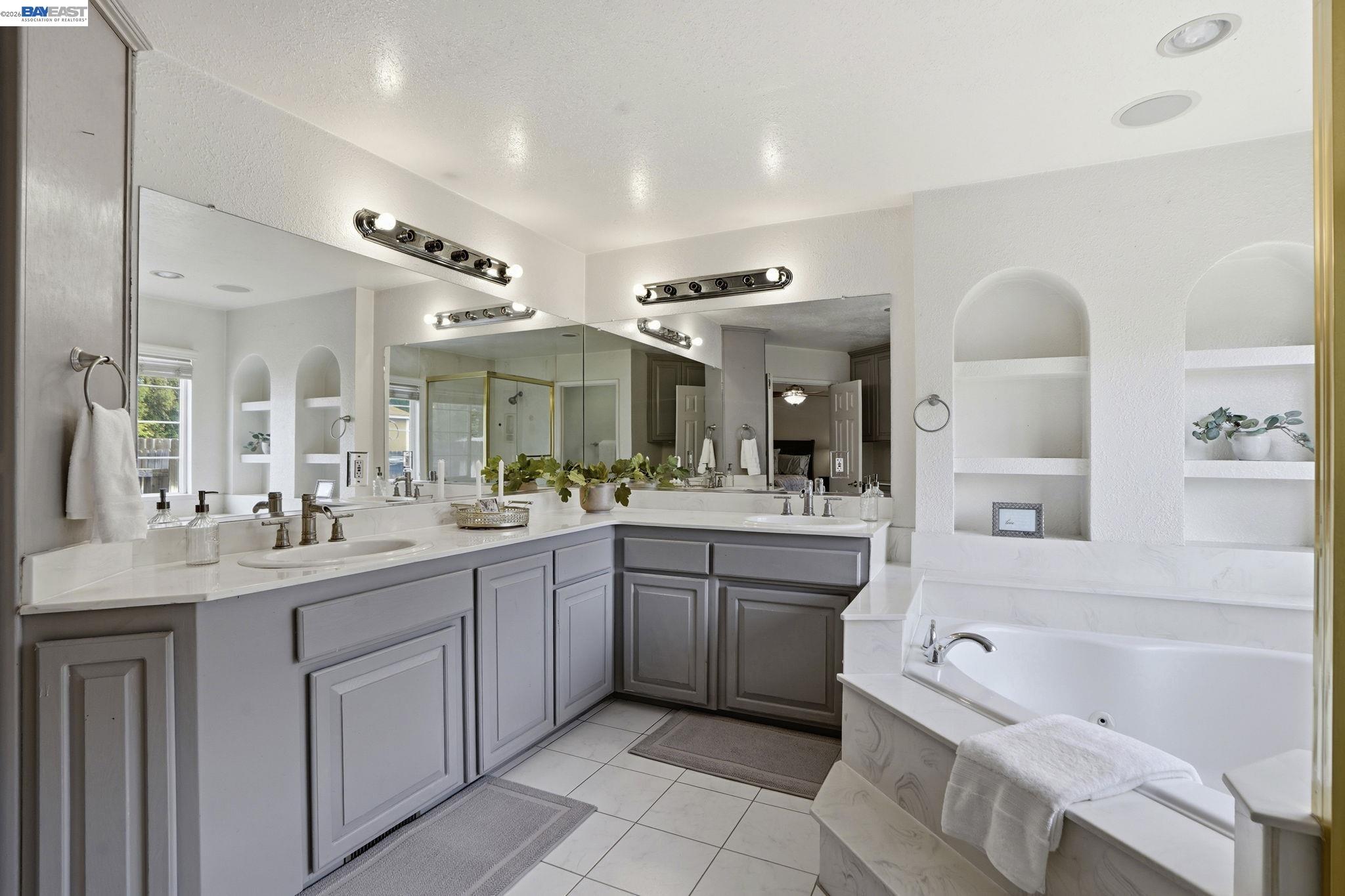 Detail Gallery Image 26 of 60 For 11378 Mountain View Rd, Tracy,  CA 95376 - 5 Beds | 3/1 Baths