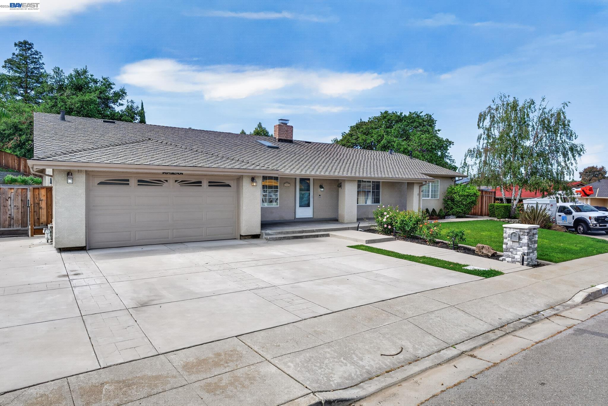 Detail Gallery Image 2 of 59 For 1147 Lomitas Ave, Livermore,  CA 94550 - 5 Beds | 3 Baths