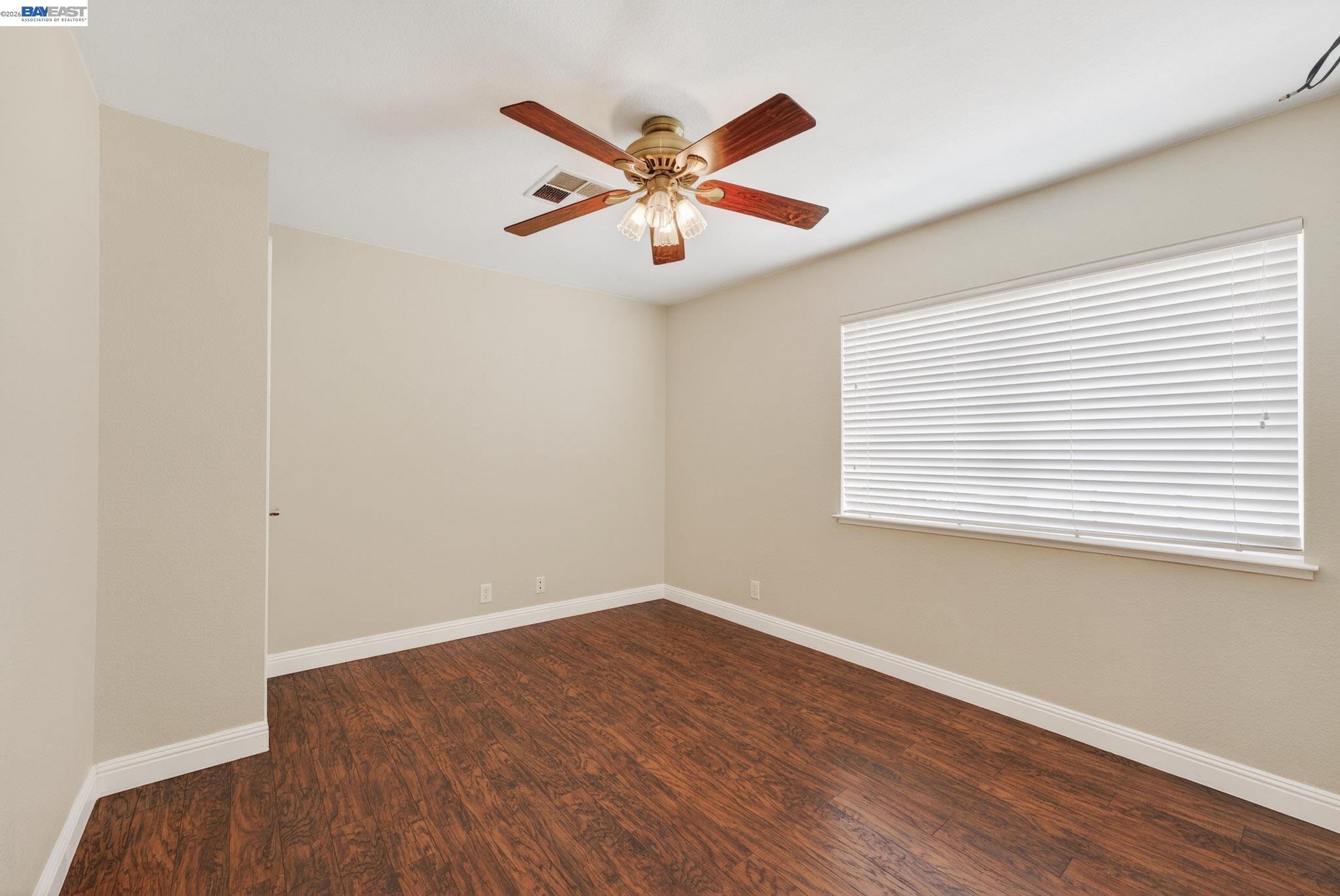 Detail Gallery Image 28 of 59 For 1147 Lomitas Ave, Livermore,  CA 94550 - 5 Beds | 3 Baths