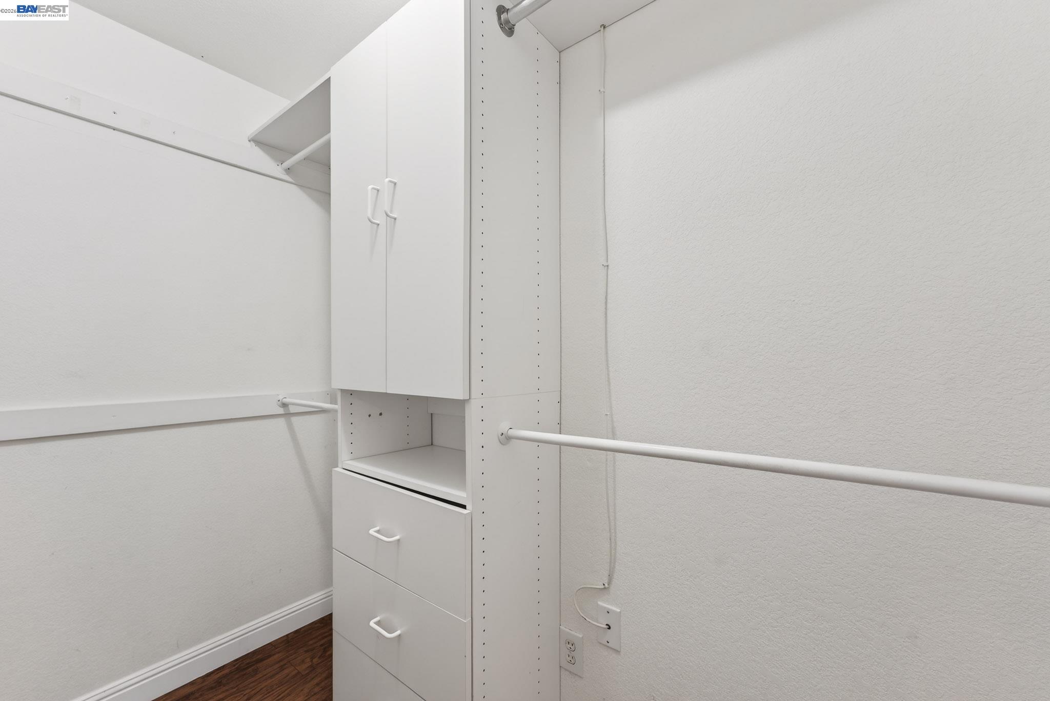 Detail Gallery Image 30 of 59 For 1147 Lomitas Ave, Livermore,  CA 94550 - 5 Beds | 3 Baths