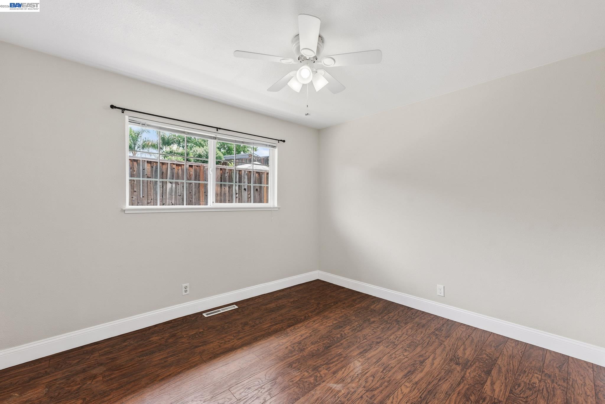 Detail Gallery Image 40 of 59 For 1147 Lomitas Ave, Livermore,  CA 94550 - 5 Beds | 3 Baths