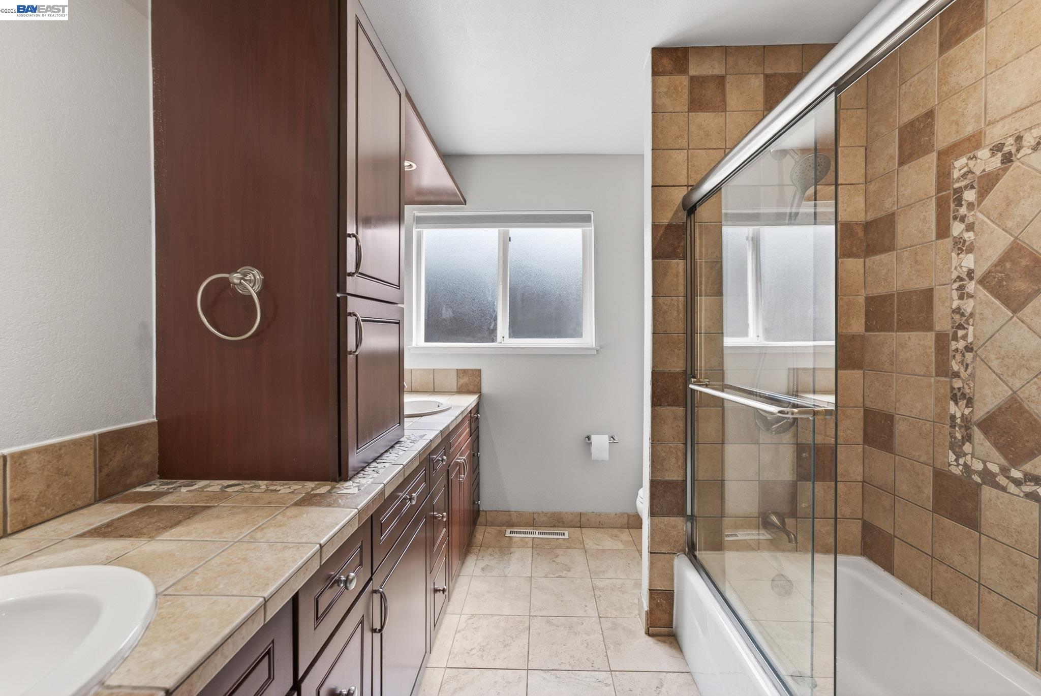 Detail Gallery Image 42 of 59 For 1147 Lomitas Ave, Livermore,  CA 94550 - 5 Beds | 3 Baths