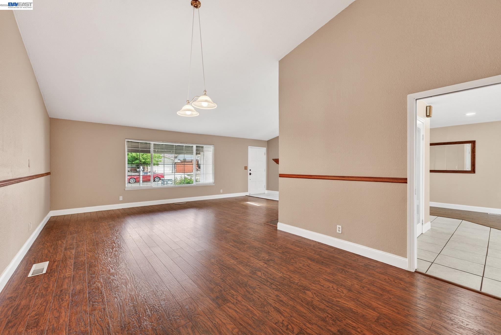 Detail Gallery Image 9 of 59 For 1147 Lomitas Ave, Livermore,  CA 94550 - 5 Beds | 3 Baths