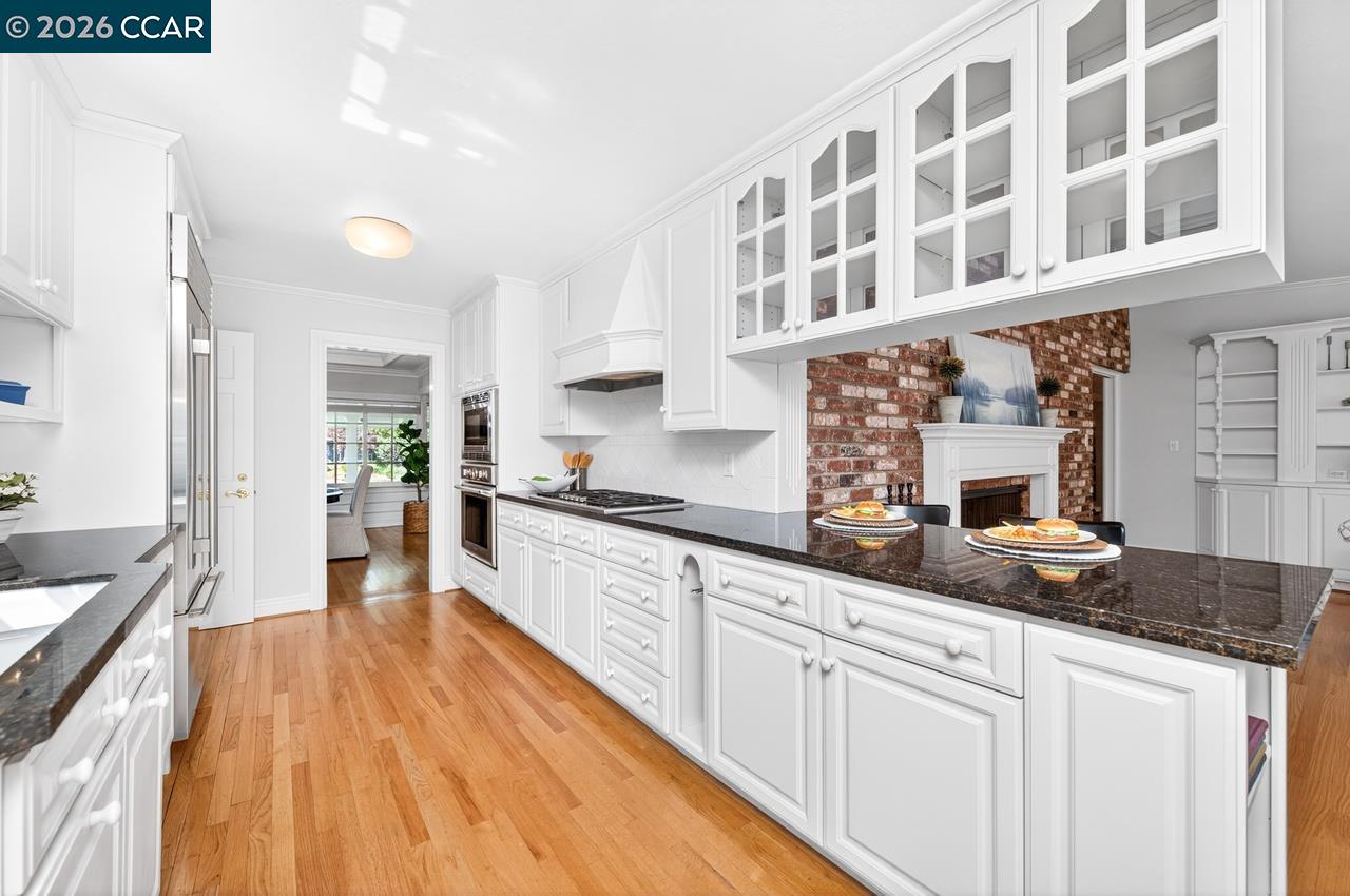 2201 Loch Ln, Walnut Creek, CA, 94598