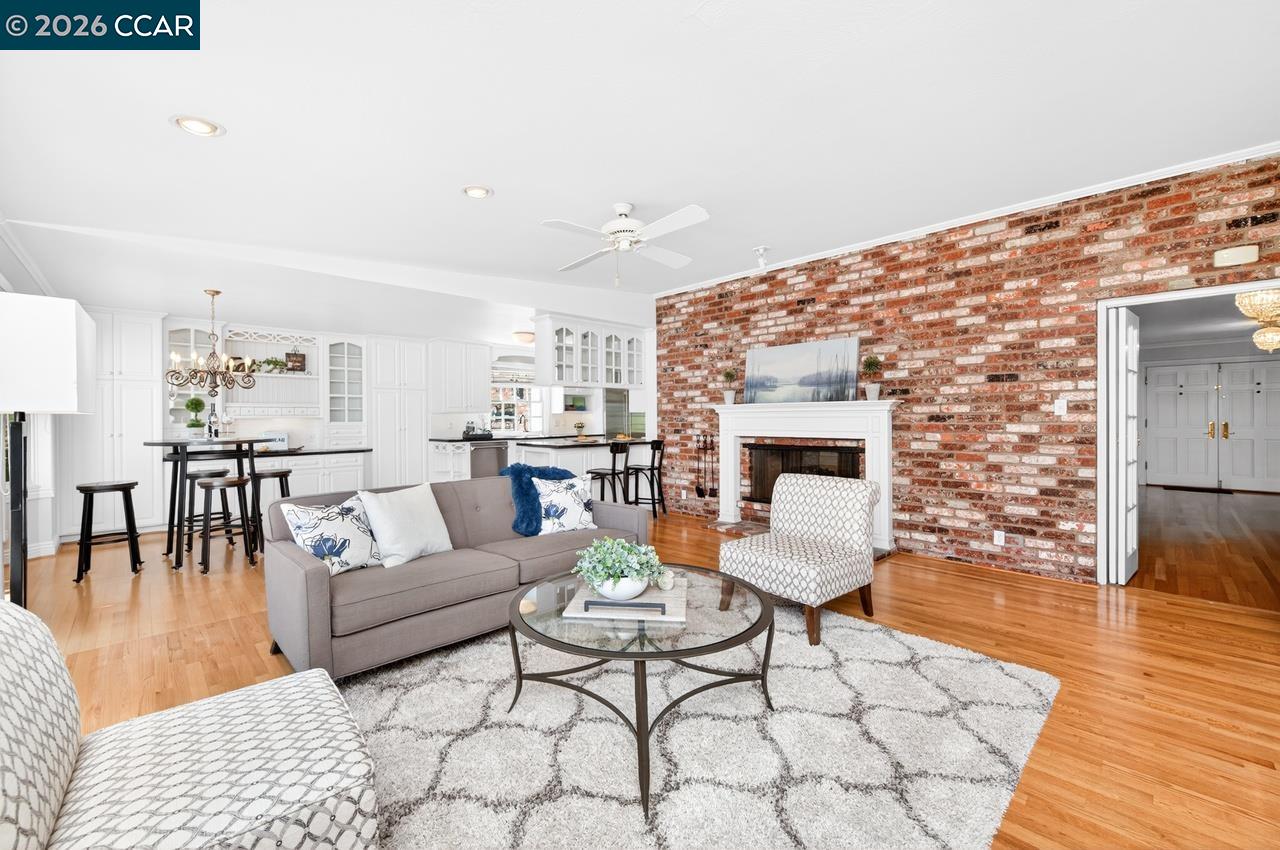 2201 Loch Ln, Walnut Creek, CA, 94598