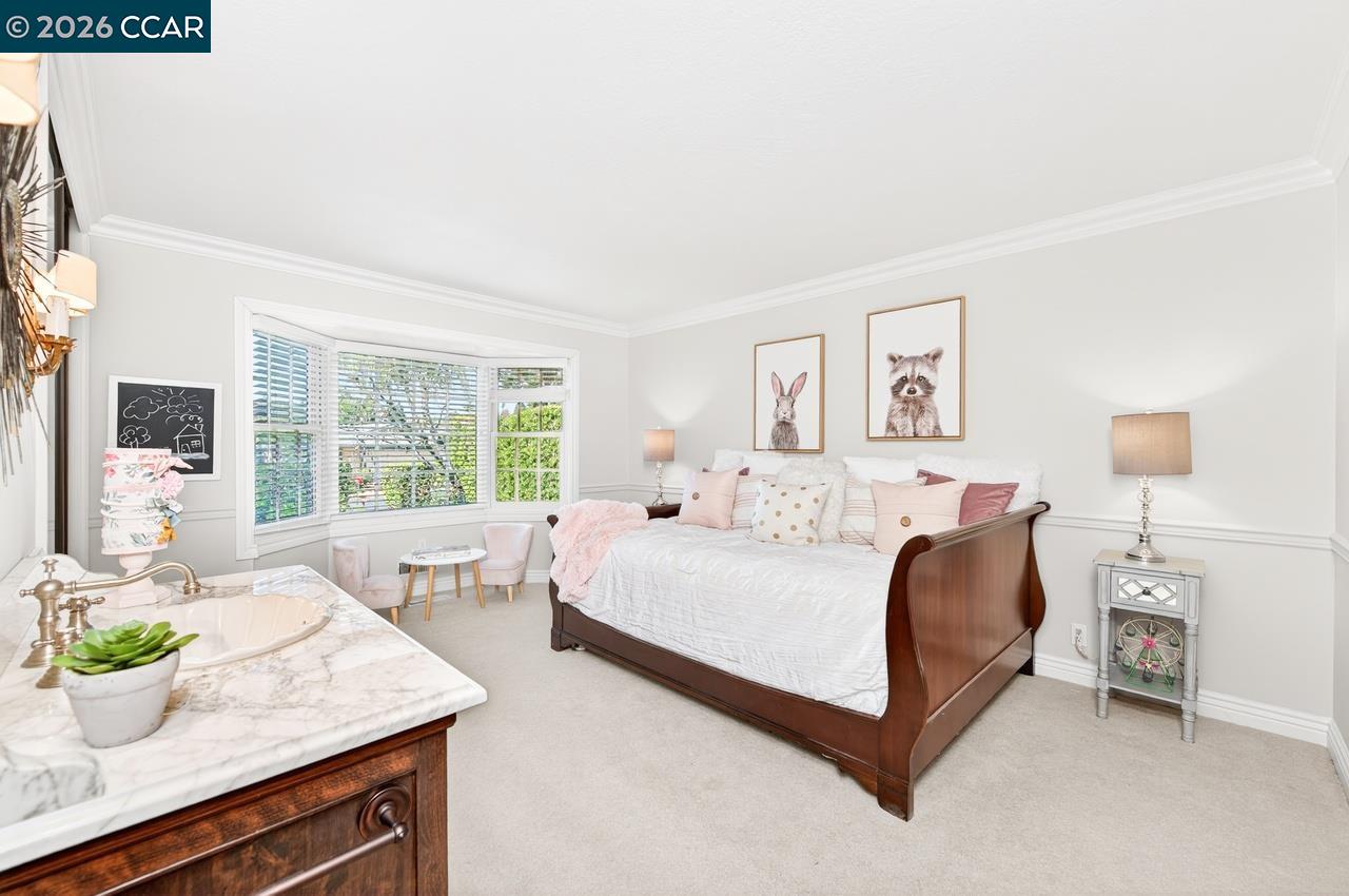 2201 Loch Ln, Walnut Creek, CA, 94598