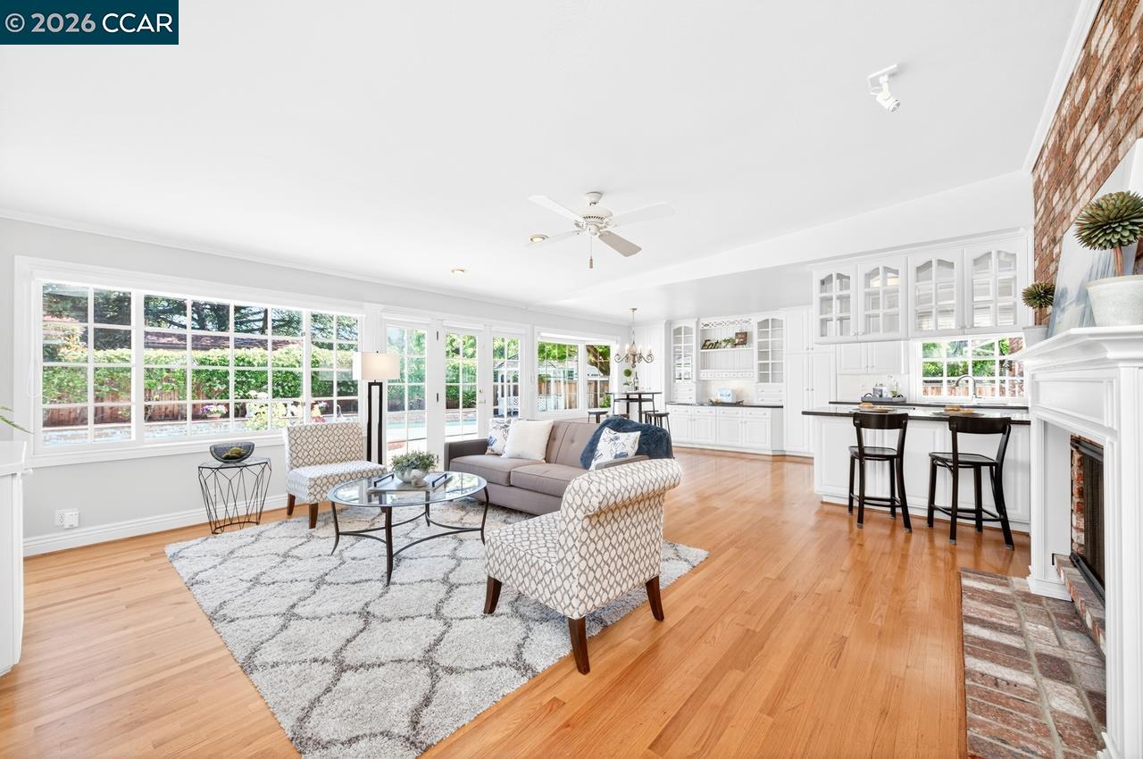 2201 Loch Ln, Walnut Creek, CA, 94598