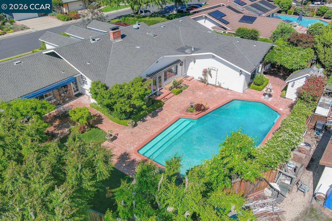 2201 Loch Ln, Walnut Creek, CA, 94598