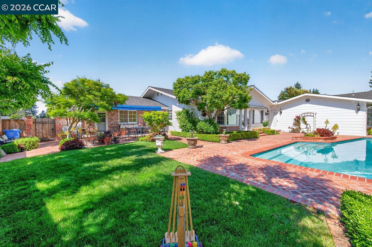 2201 Loch Ln, Walnut Creek, CA, 94598