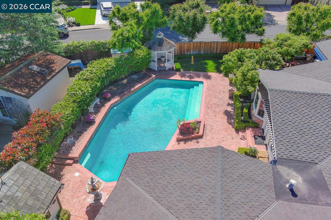 2201 Loch Ln, Walnut Creek, CA, 94598