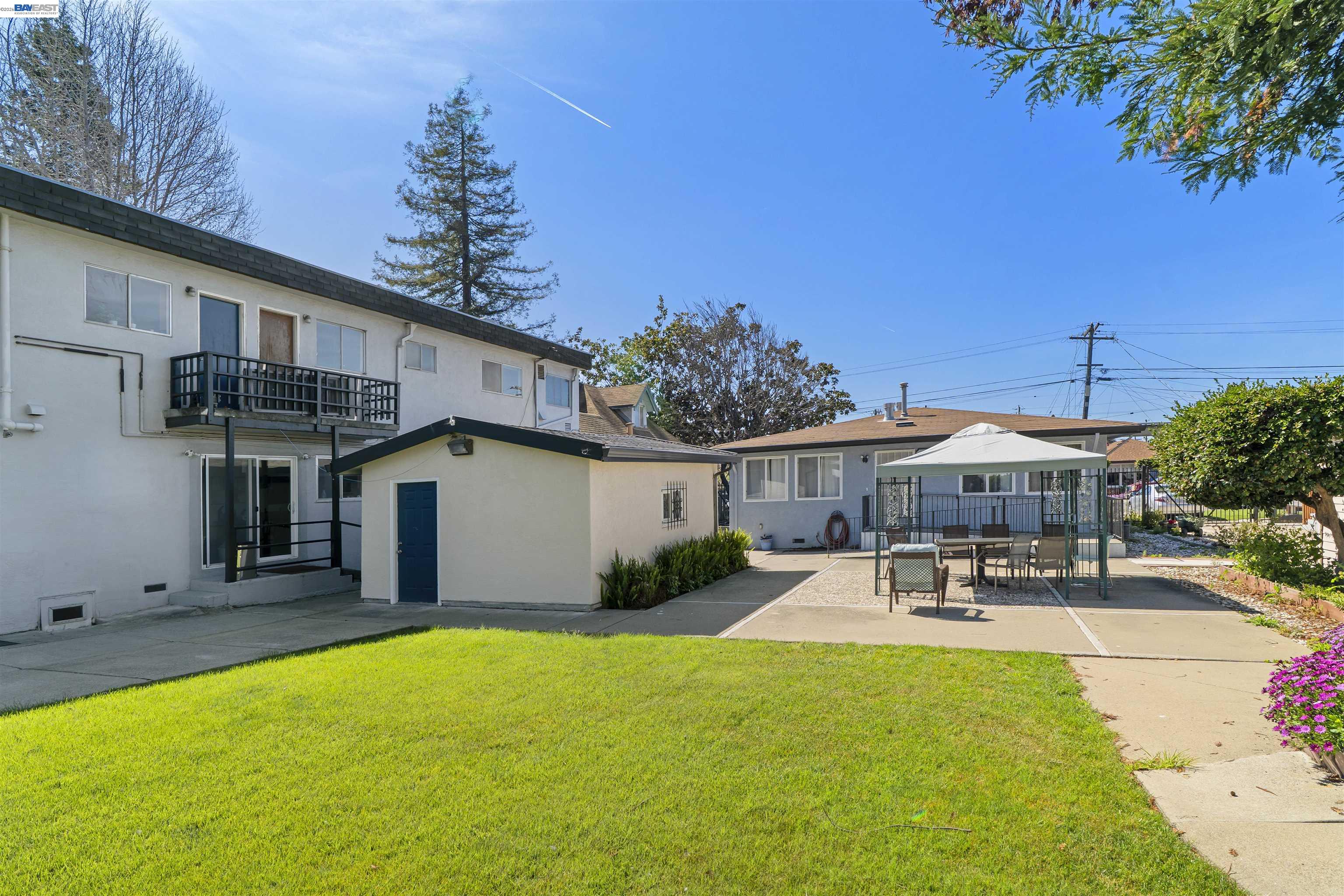 22427 Montgomery St, Hayward, CA, 94541