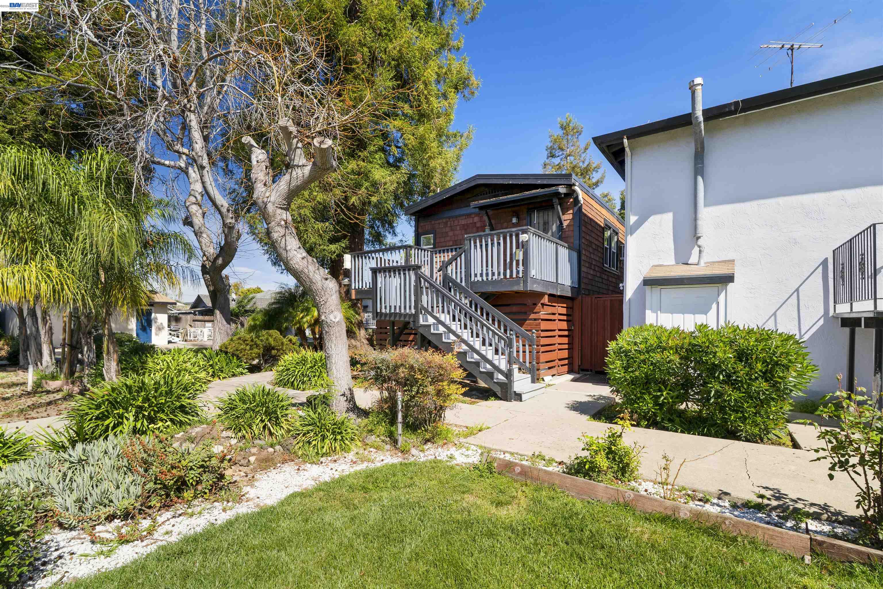 22427 Montgomery St, Hayward, CA, 94541