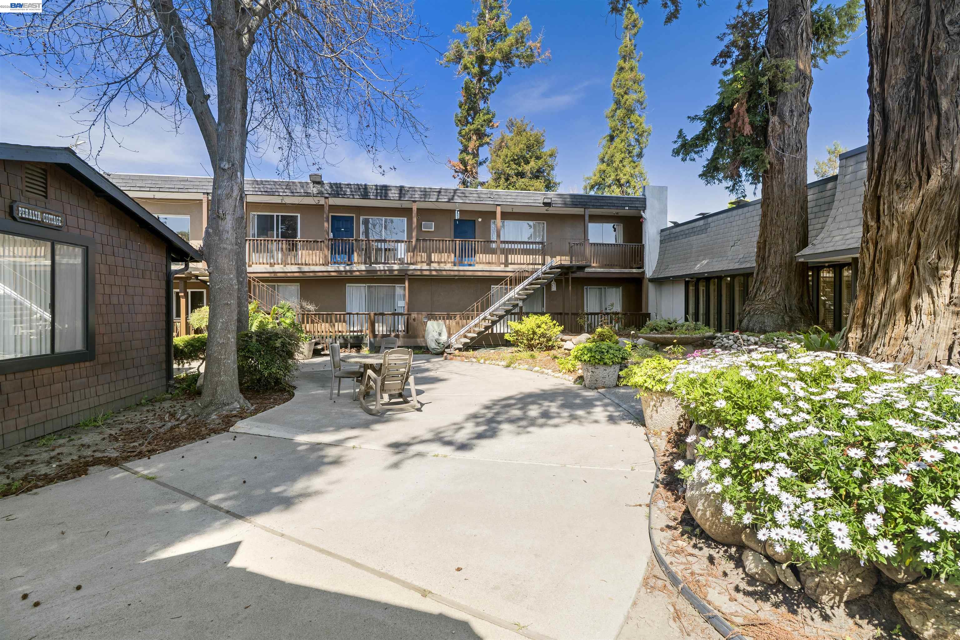 22427 Montgomery St, Hayward, CA, 94541