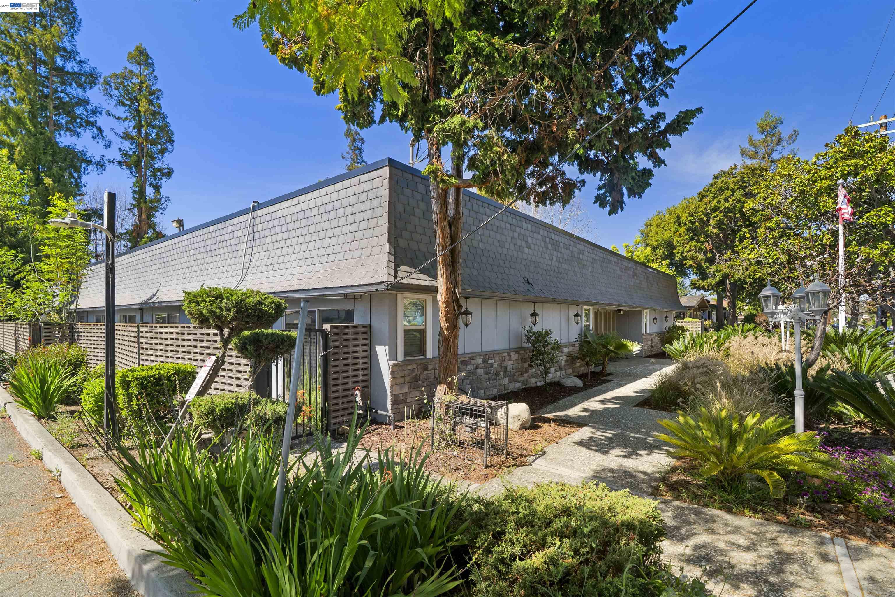 22427 Montgomery St, Hayward, CA, 94541