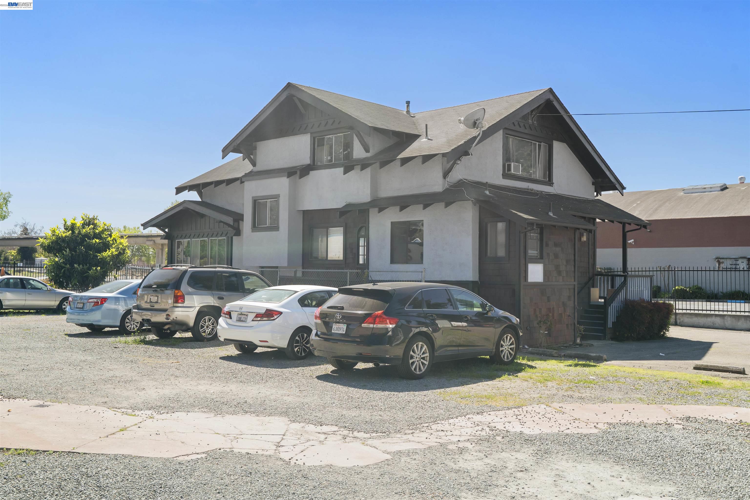 22427 Montgomery St, Hayward, CA, 94541