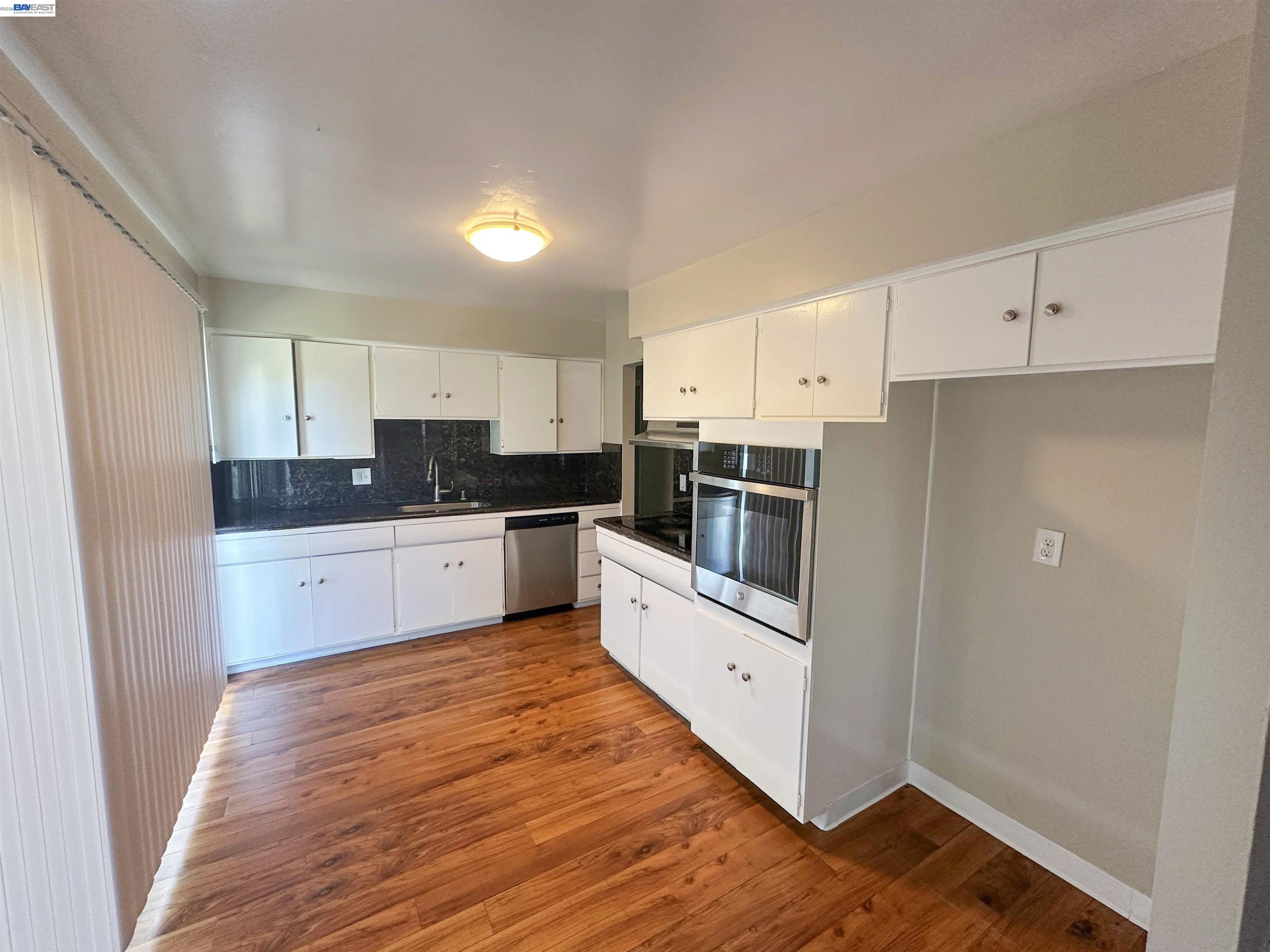 Detail Gallery Image 7 of 13 For 378 Acacia St, Fairfield,  CA 94533 - 3 Beds | 2 Baths