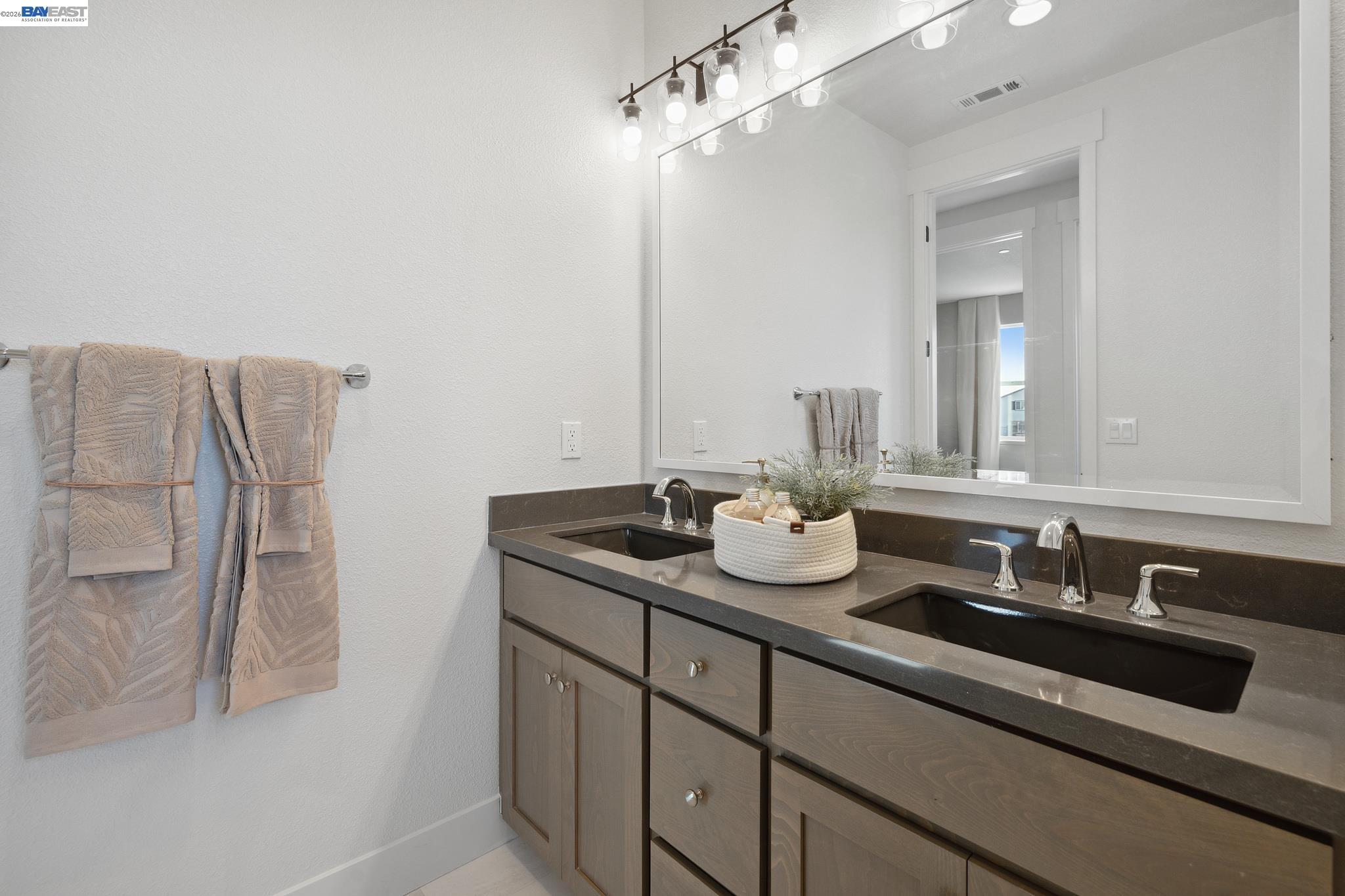 Detail Gallery Image 44 of 57 For 1500 Millennium Way, Fairfield,  CA 94533 - 4 Beds | 3 Baths