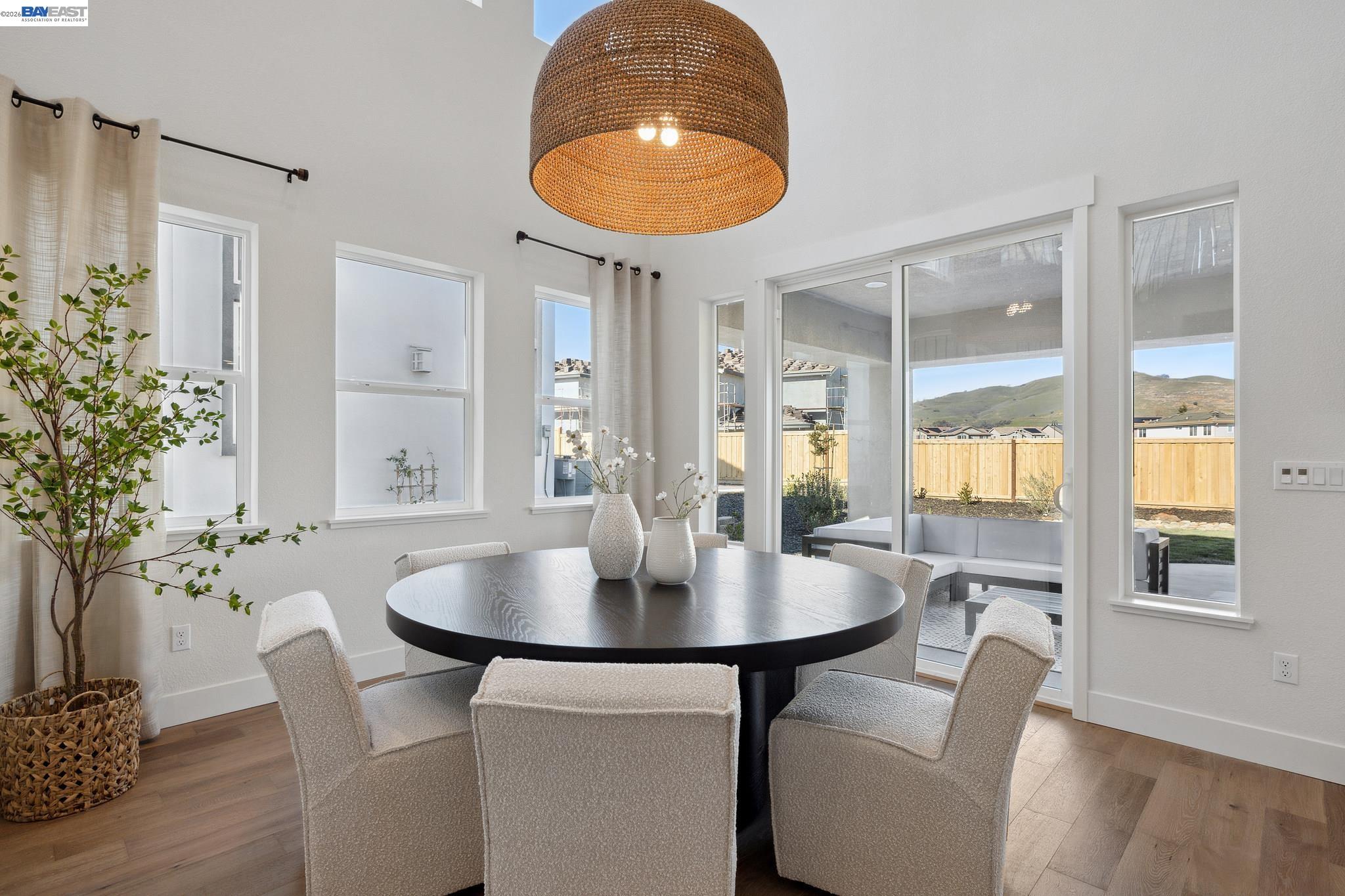 Detail Gallery Image 6 of 57 For 1500 Millennium Way, Fairfield,  CA 94533 - 4 Beds | 3 Baths