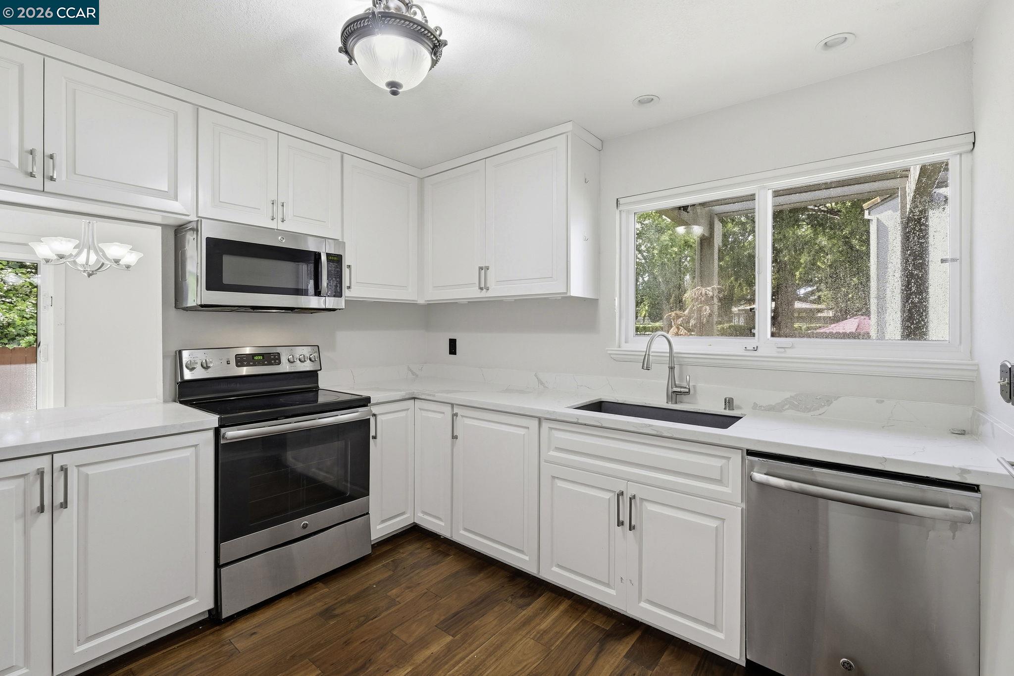 Photo #12: 41130752 Listing: Photo #12