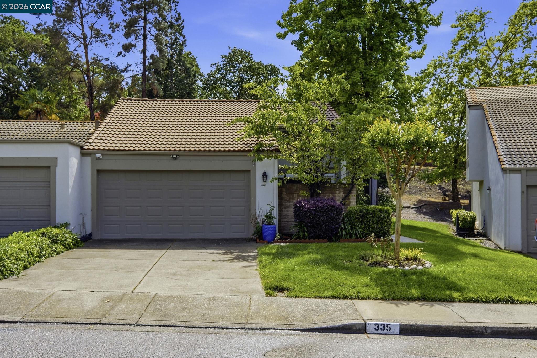 Photo #2: 41130752 Listing: Photo #2