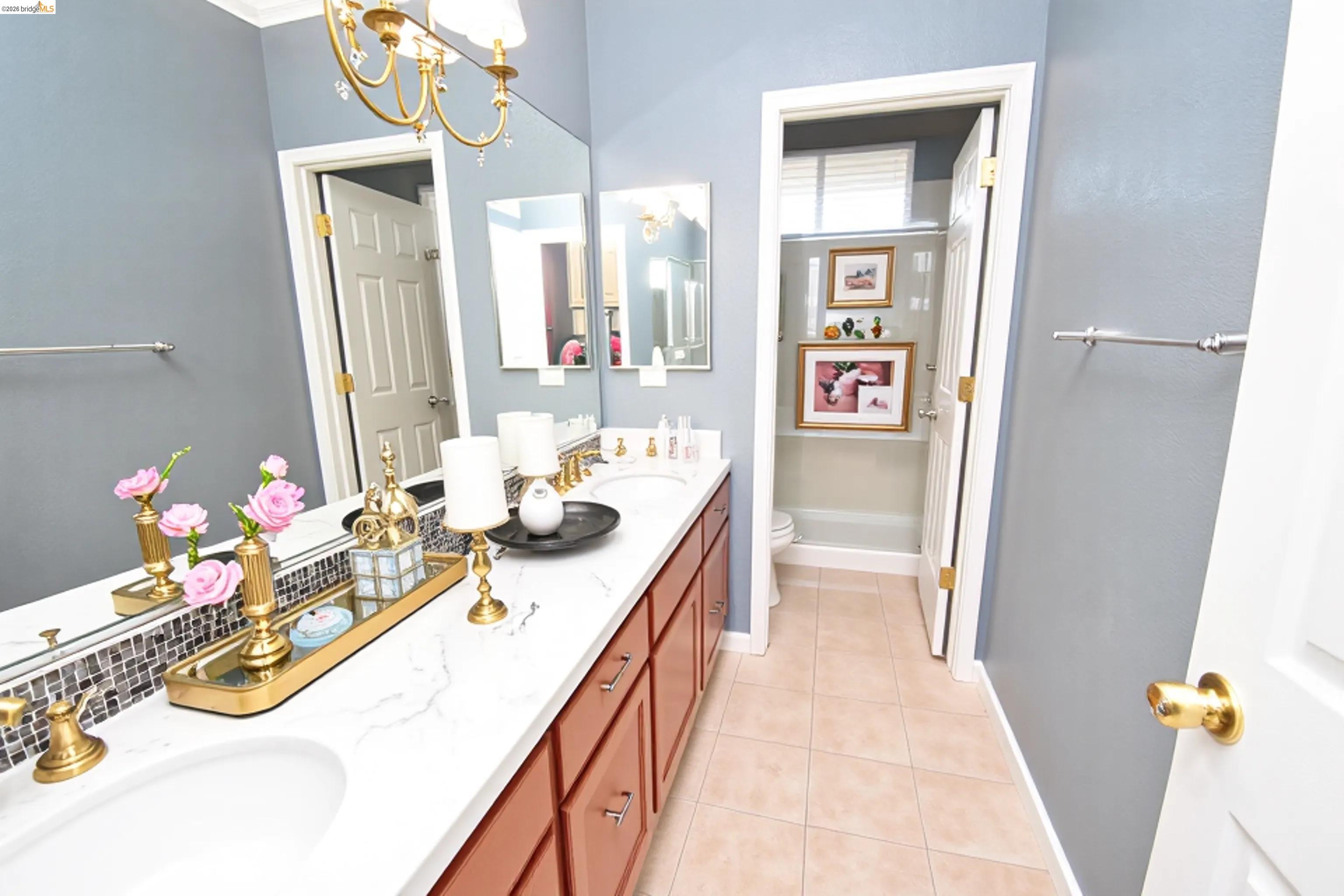 Detail Gallery Image 16 of 47 For 5776 Saint Andrews Dr, Stockton,  CA 95219 - 4 Beds | 4 Baths