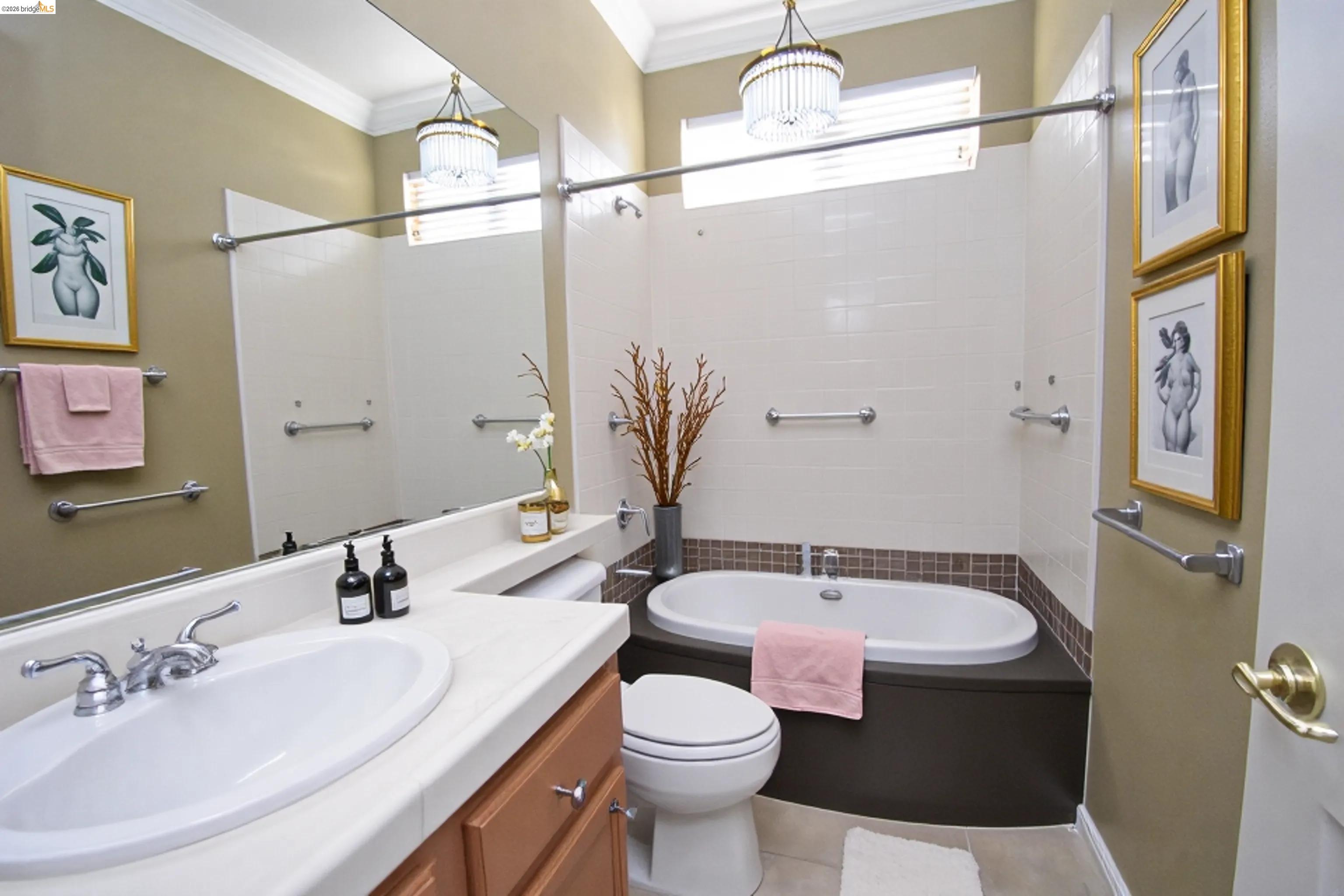 Detail Gallery Image 25 of 47 For 5776 Saint Andrews Dr, Stockton,  CA 95219 - 4 Beds | 4 Baths