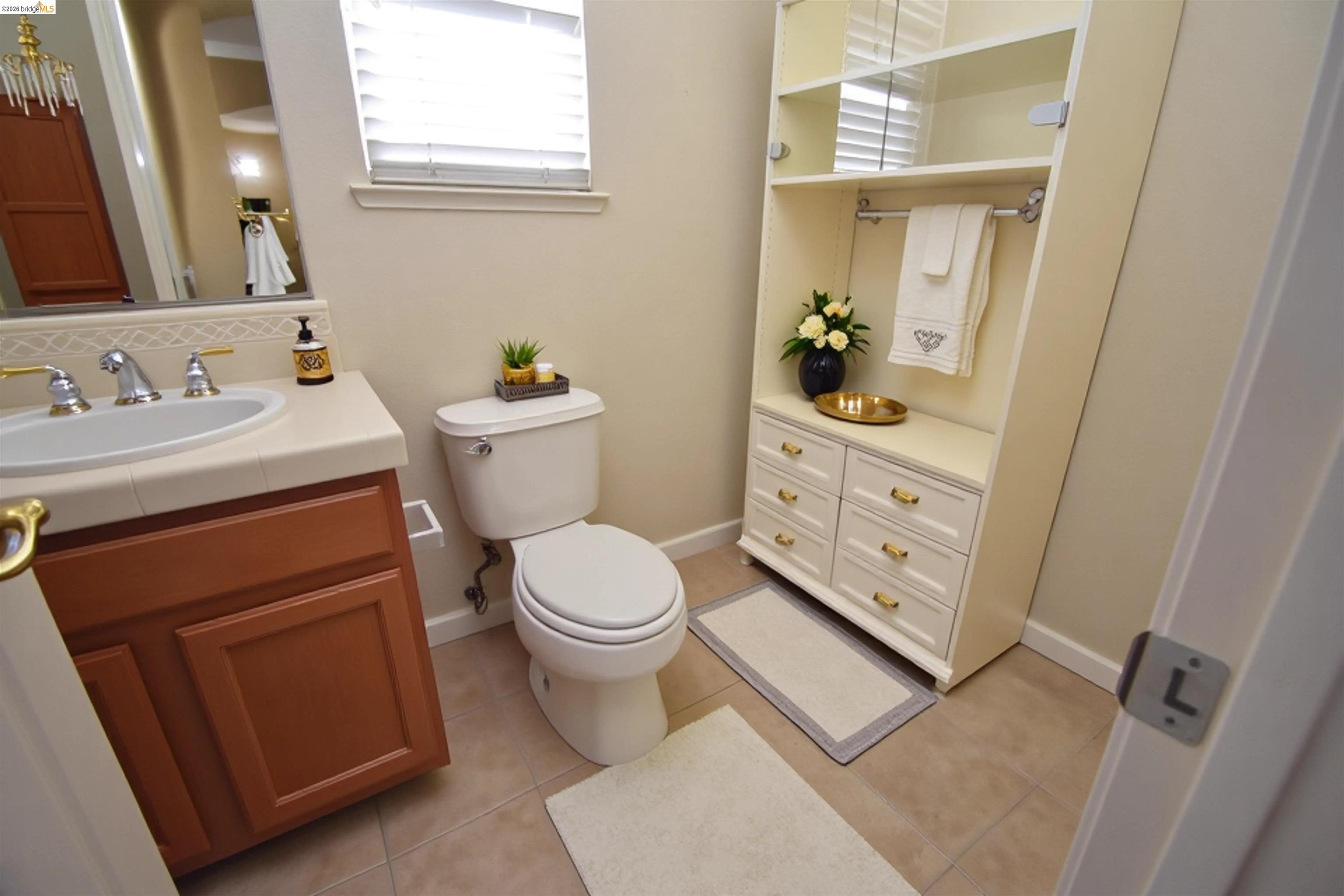 Detail Gallery Image 29 of 47 For 5776 Saint Andrews Dr, Stockton,  CA 95219 - 4 Beds | 4 Baths