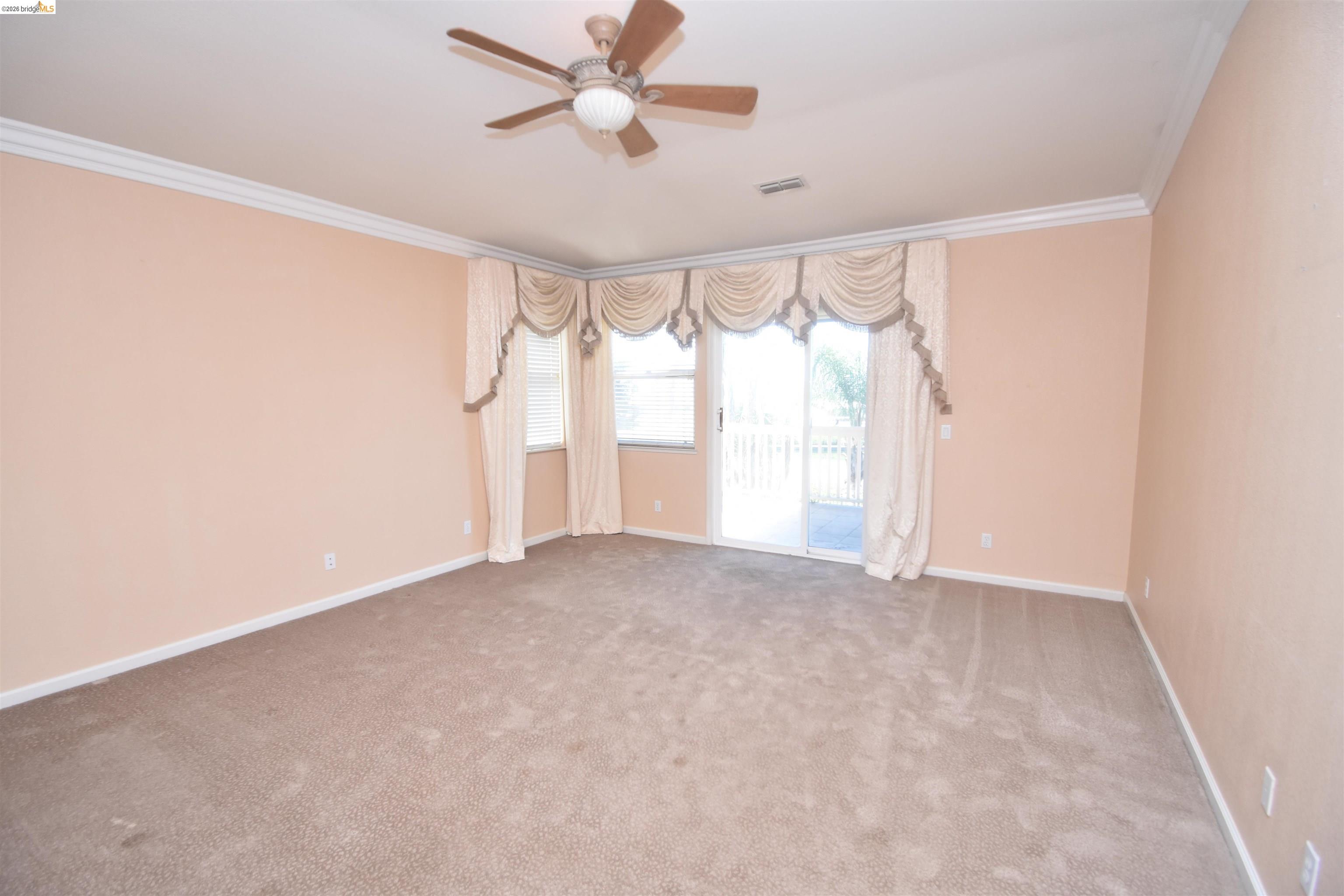 Detail Gallery Image 32 of 47 For 5776 Saint Andrews Dr, Stockton,  CA 95219 - 4 Beds | 4 Baths