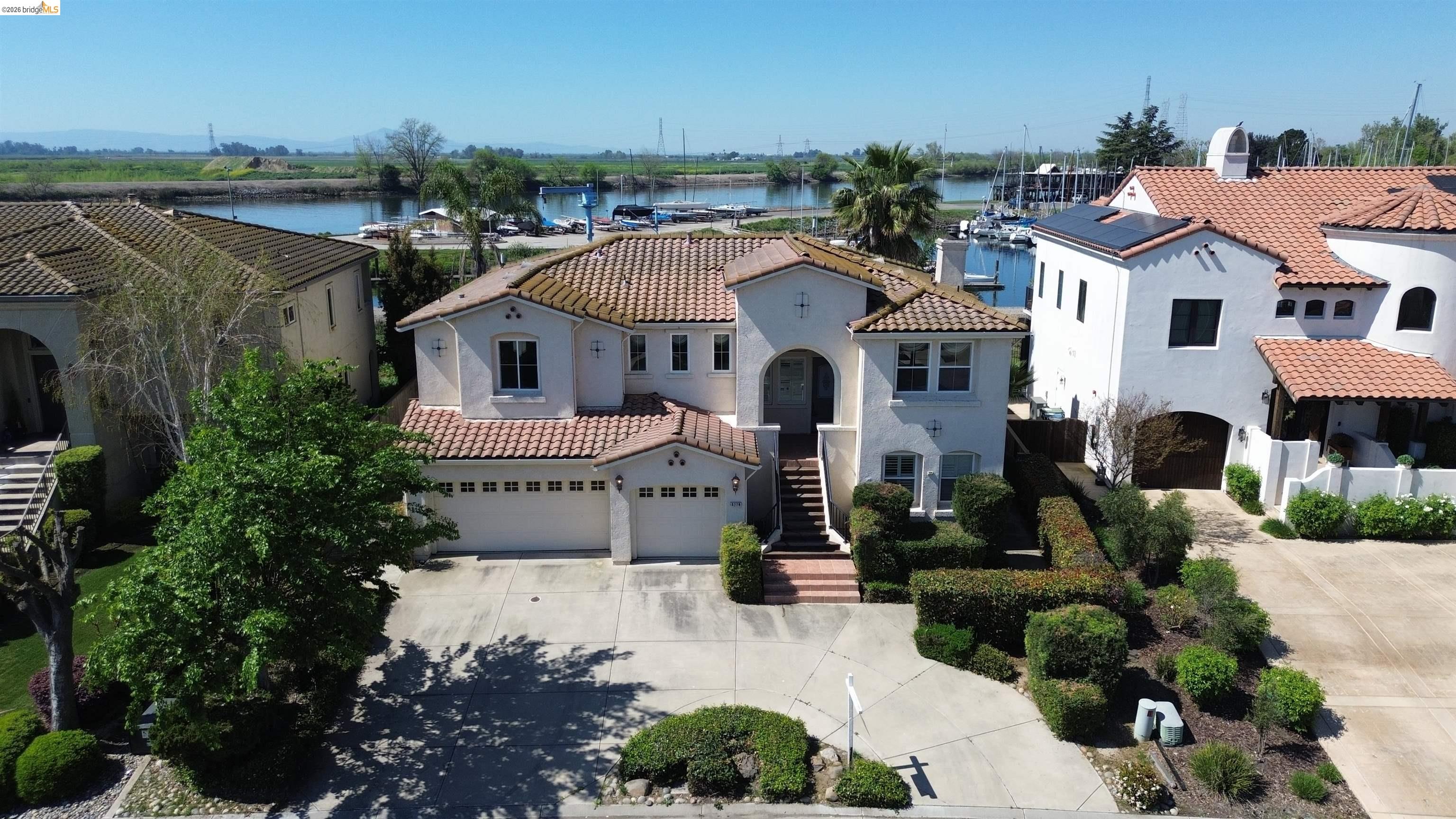 Detail Gallery Image 42 of 47 For 5776 Saint Andrews Dr, Stockton,  CA 95219 - 4 Beds | 4 Baths